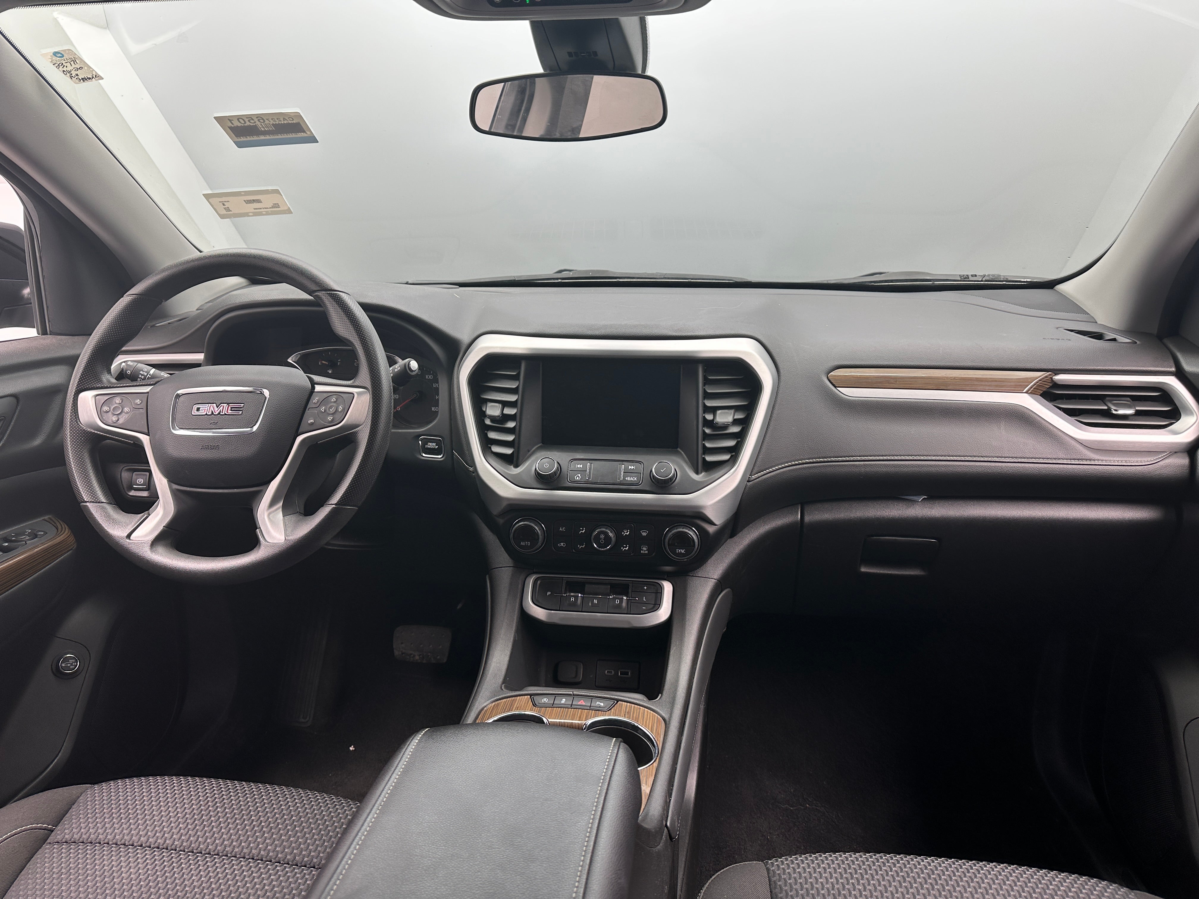 2023 GMC Acadia SLE 3