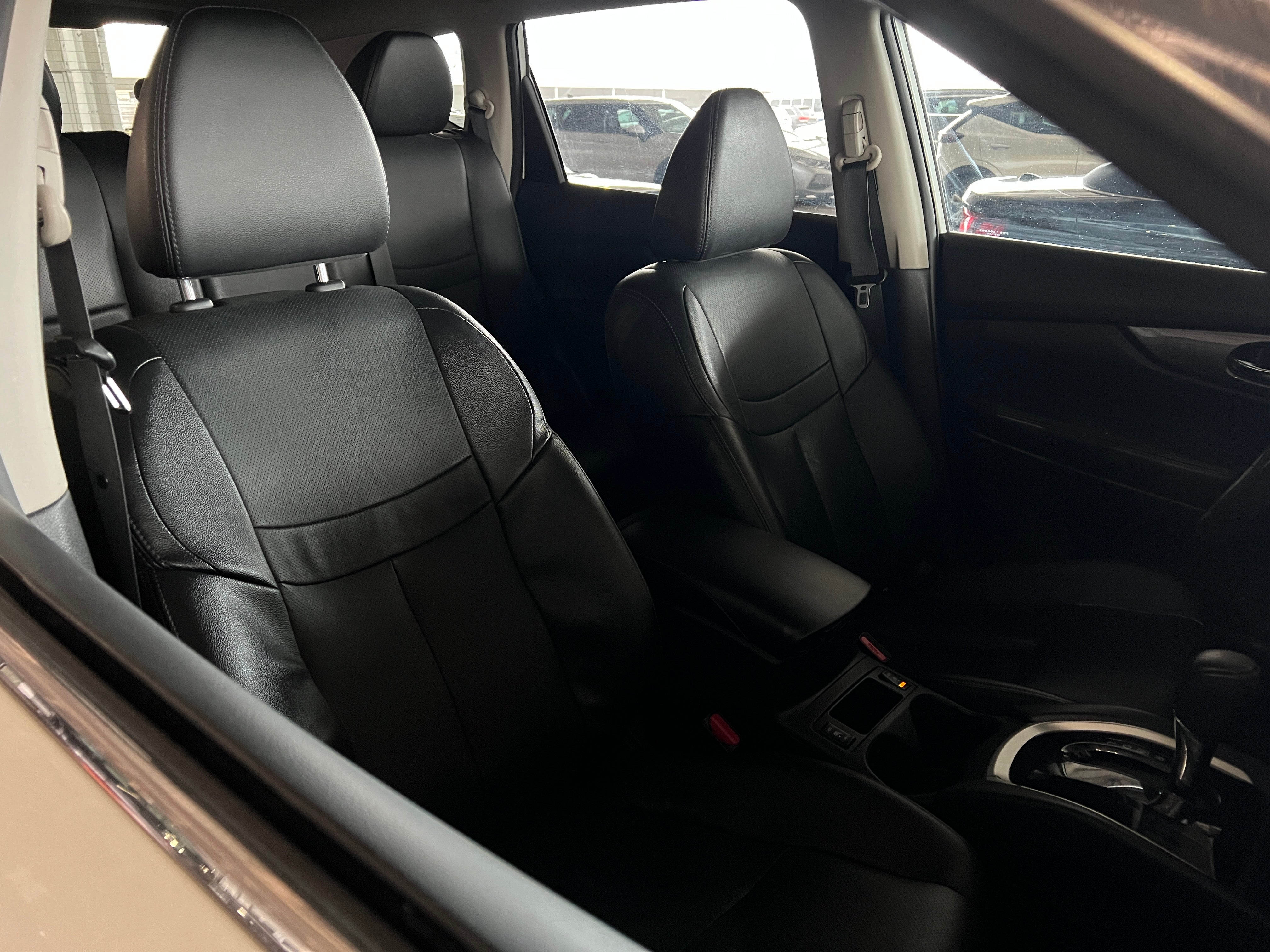 2016 Nissan Rogue SL 2