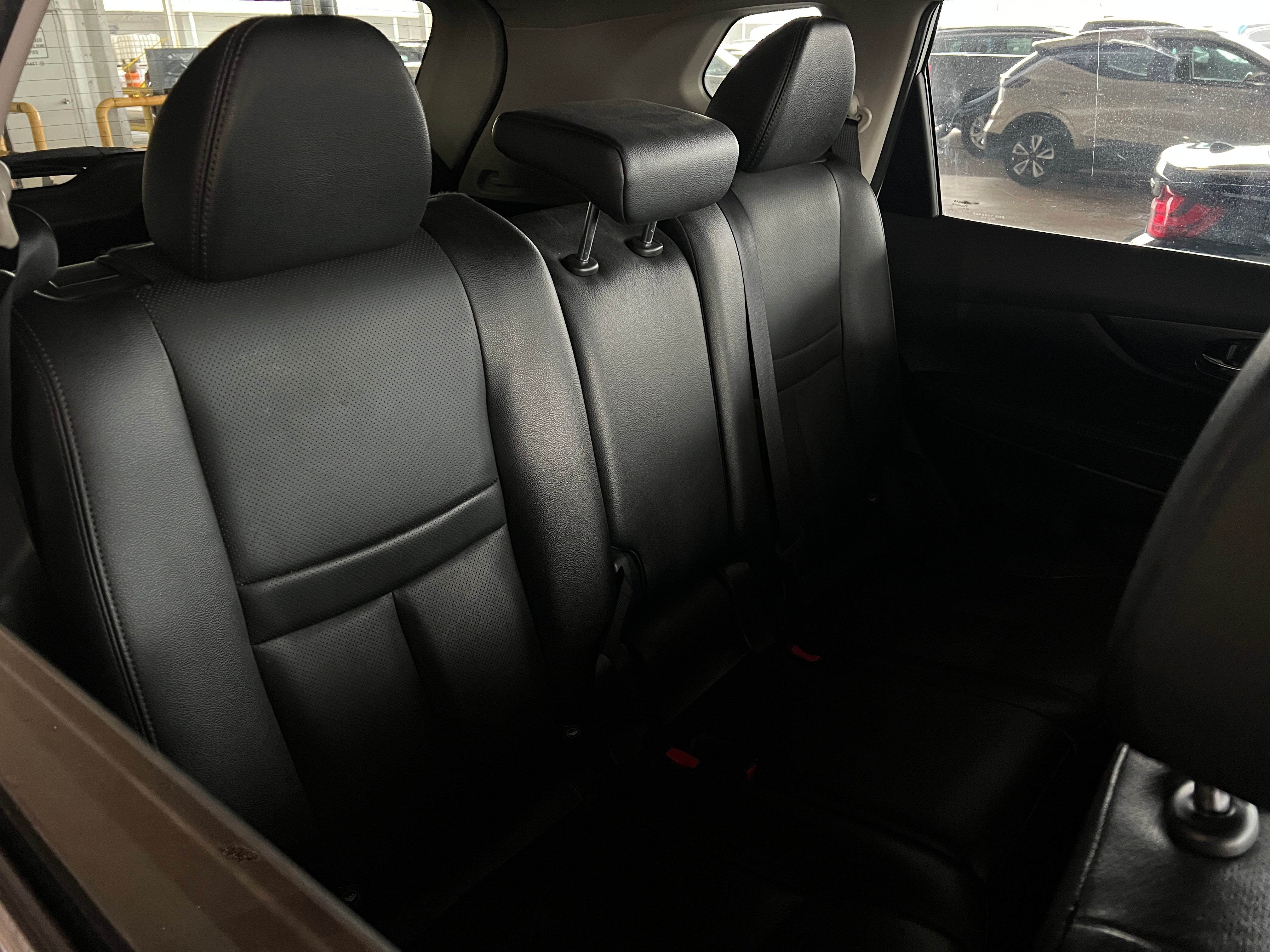 2016 Nissan Rogue SL 6