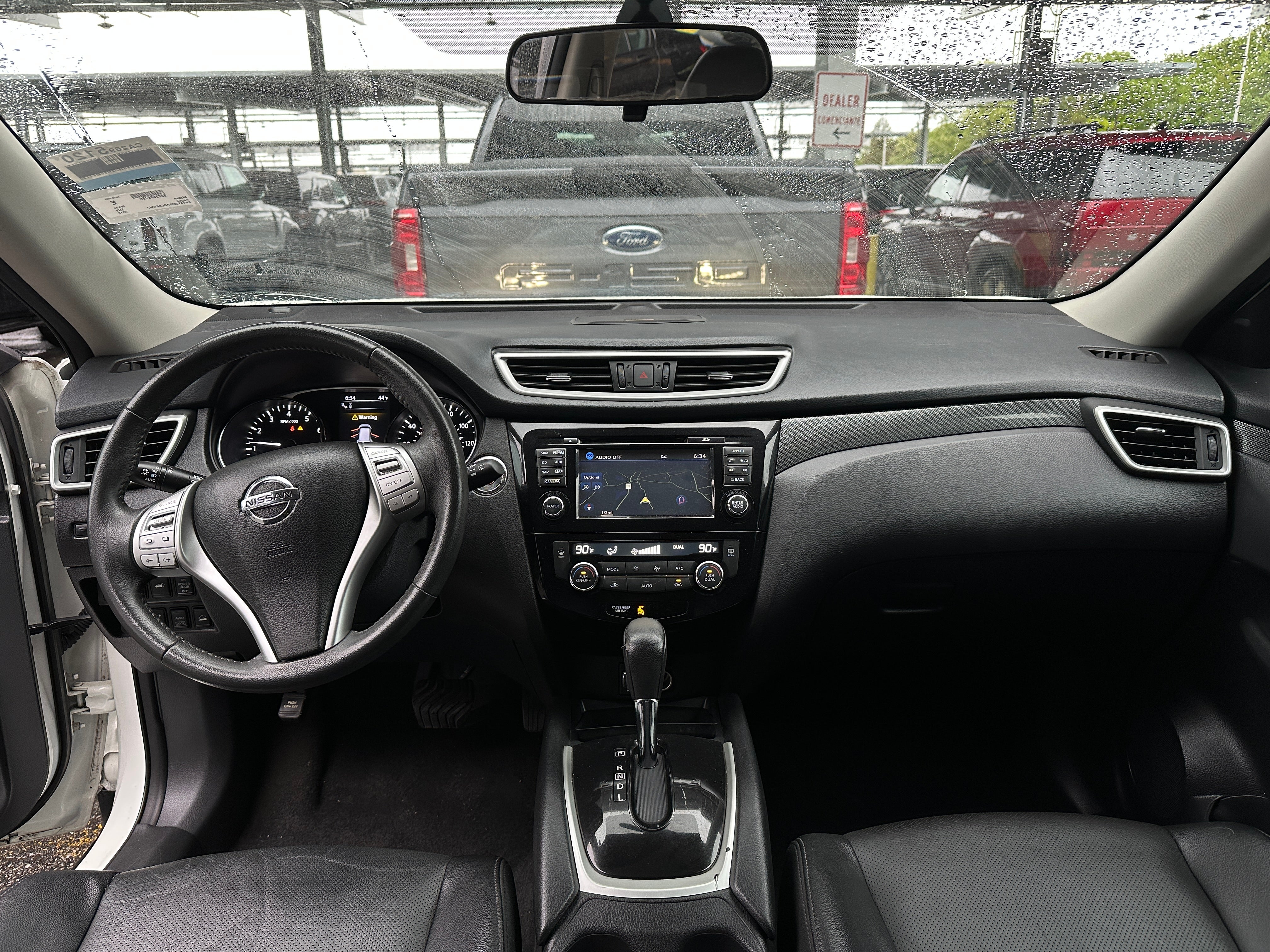 2016 Nissan Rogue SL 3