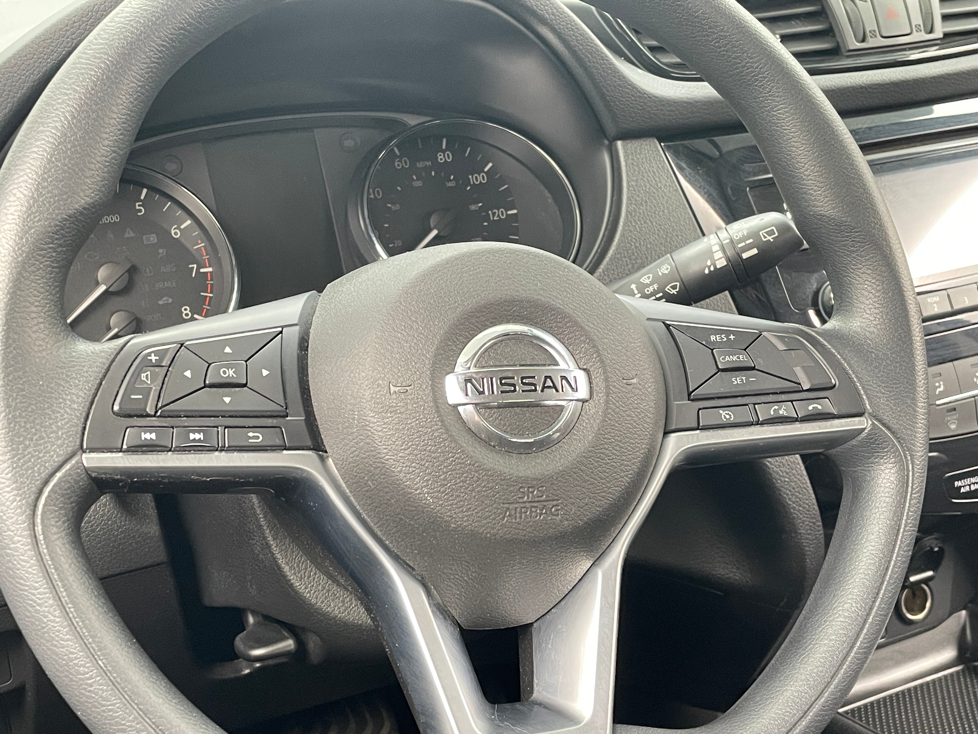2017 Nissan Rogue Sport S 5