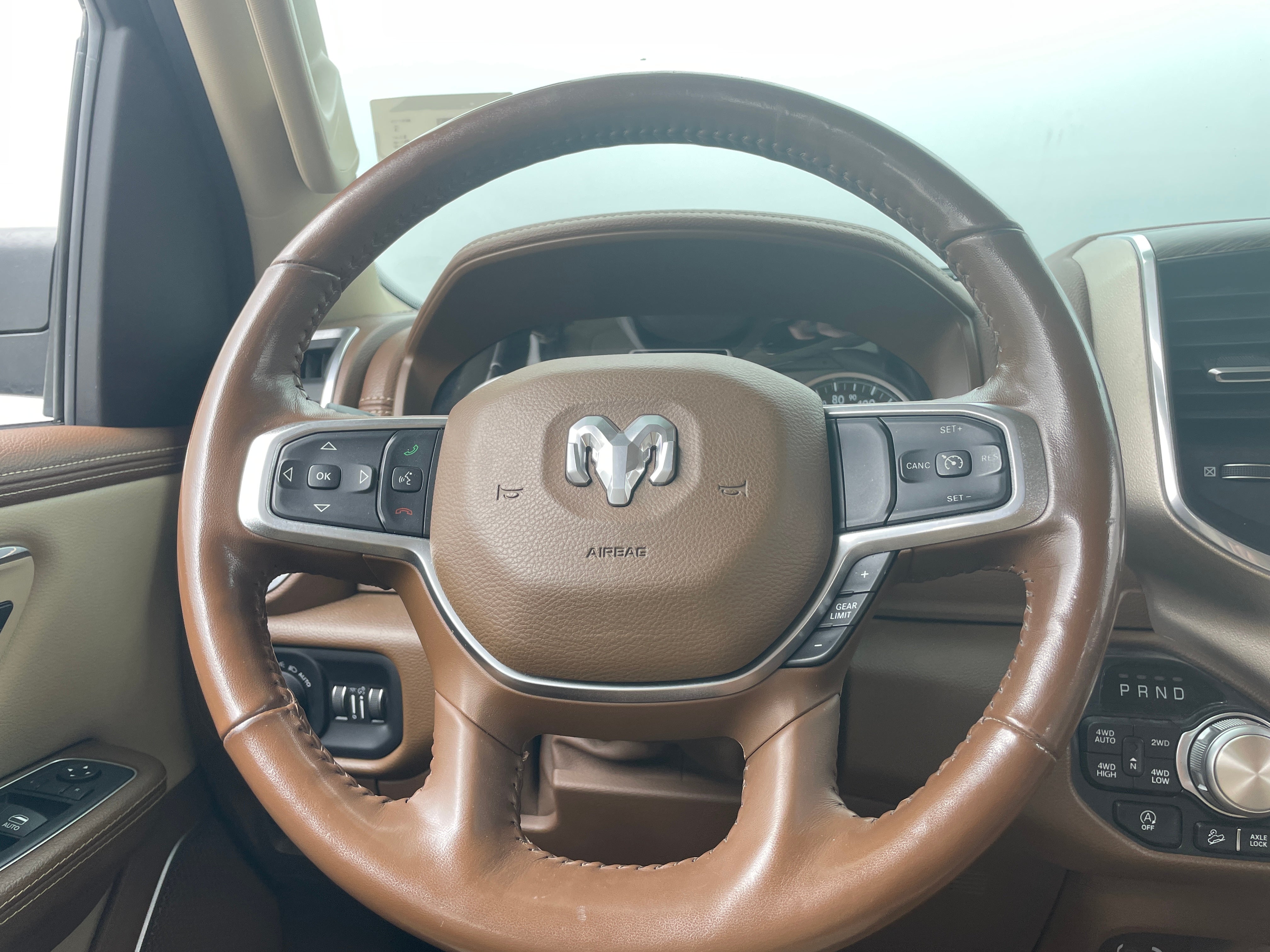2020 RAM 1500 Laramie 4
