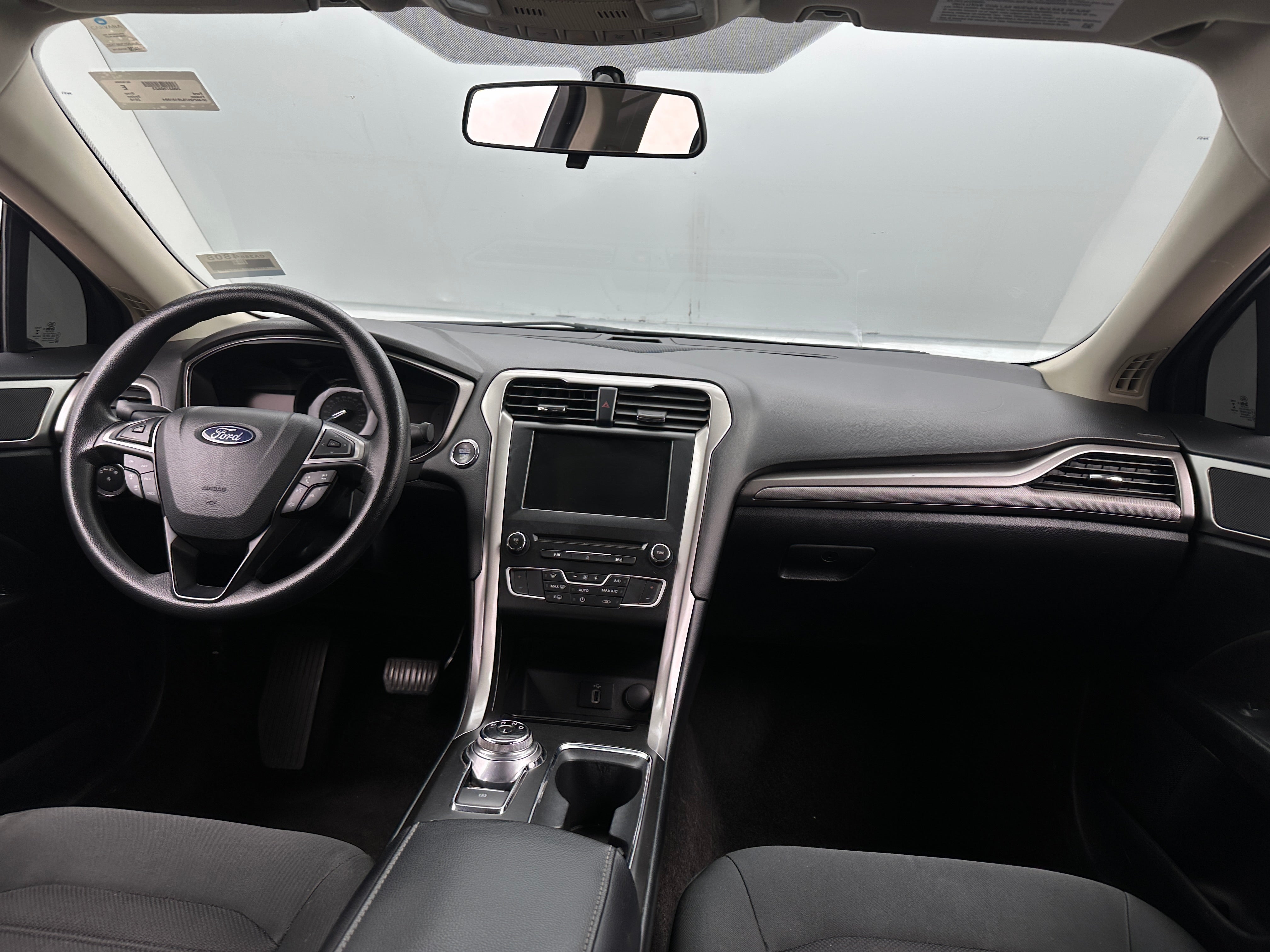 2018 Ford Fusion SE 3