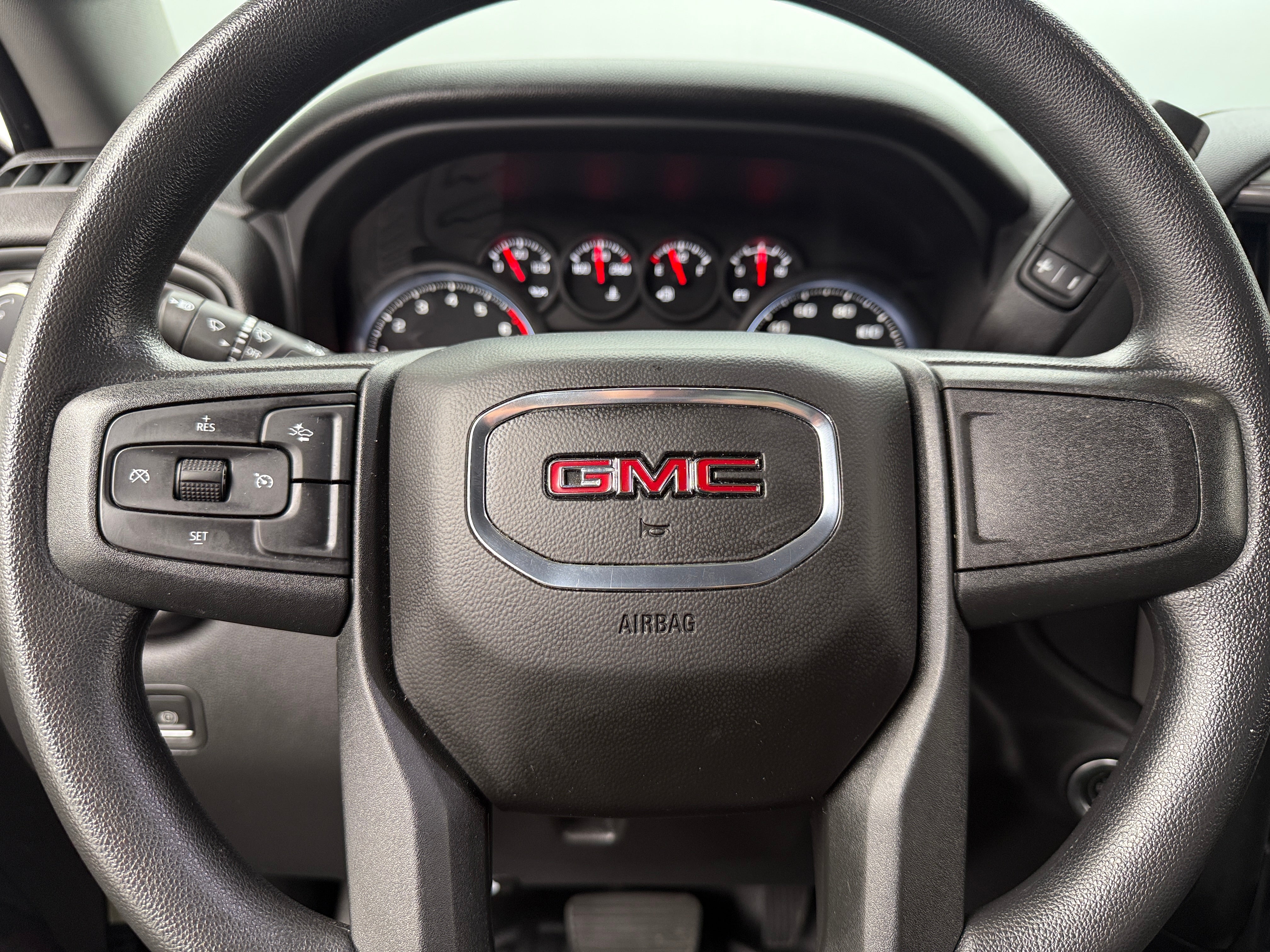 2023 GMC Sierra 1500 Pro 4