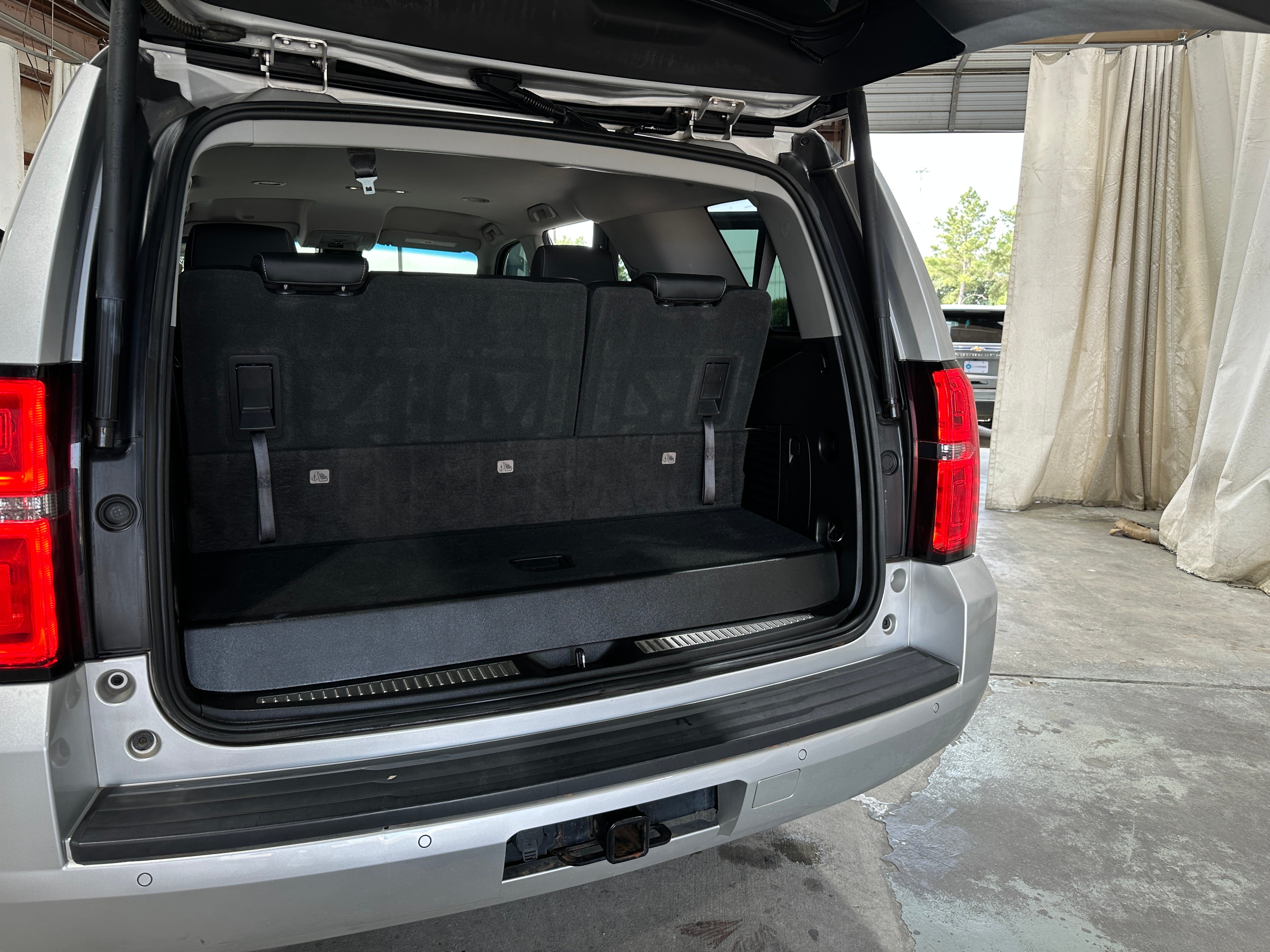2019 Chevrolet Tahoe LT 6