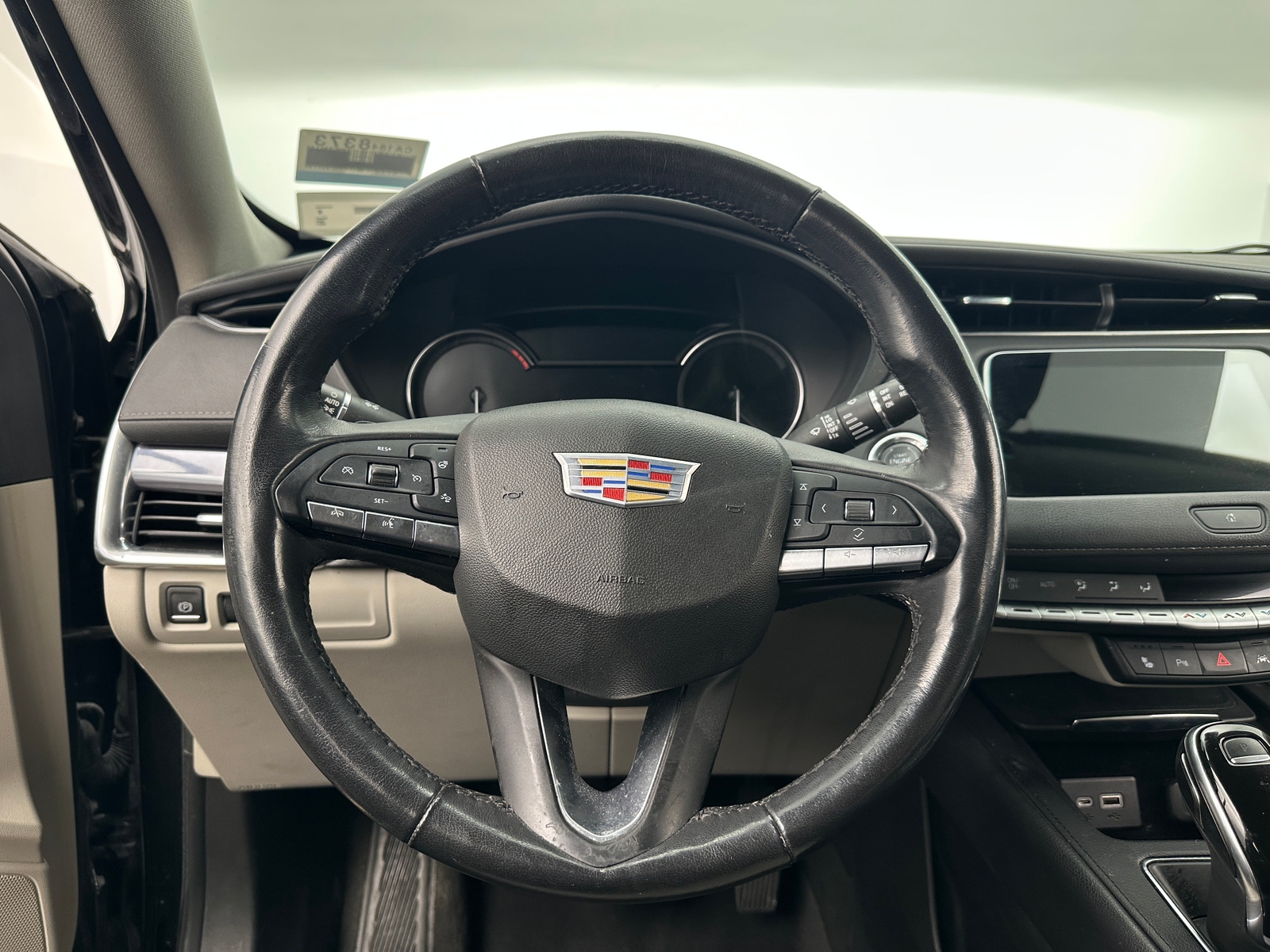 Thumbnail: 2021 Cadillac XT4 - 4