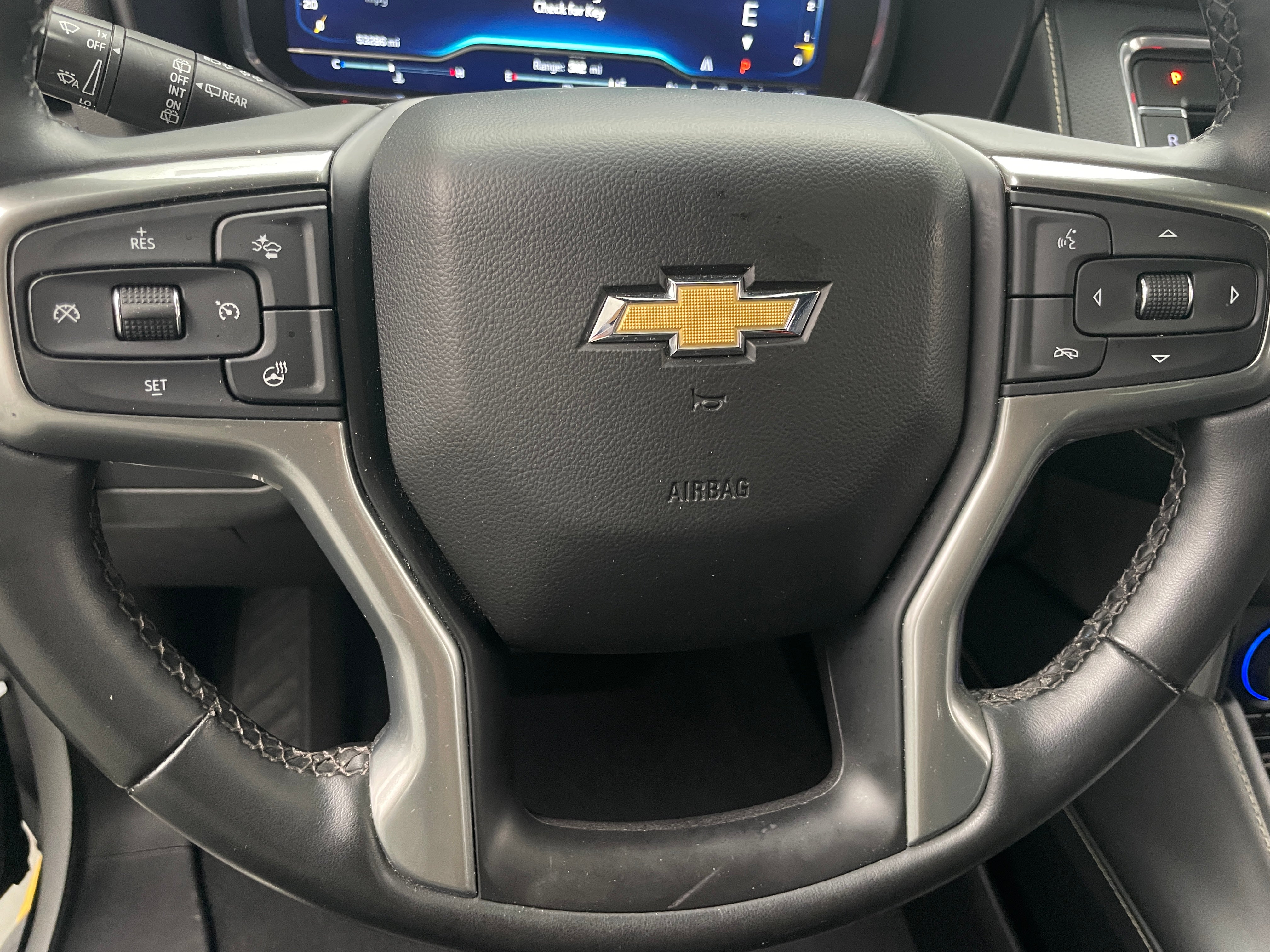 2023 Chevrolet Suburban Premier 4