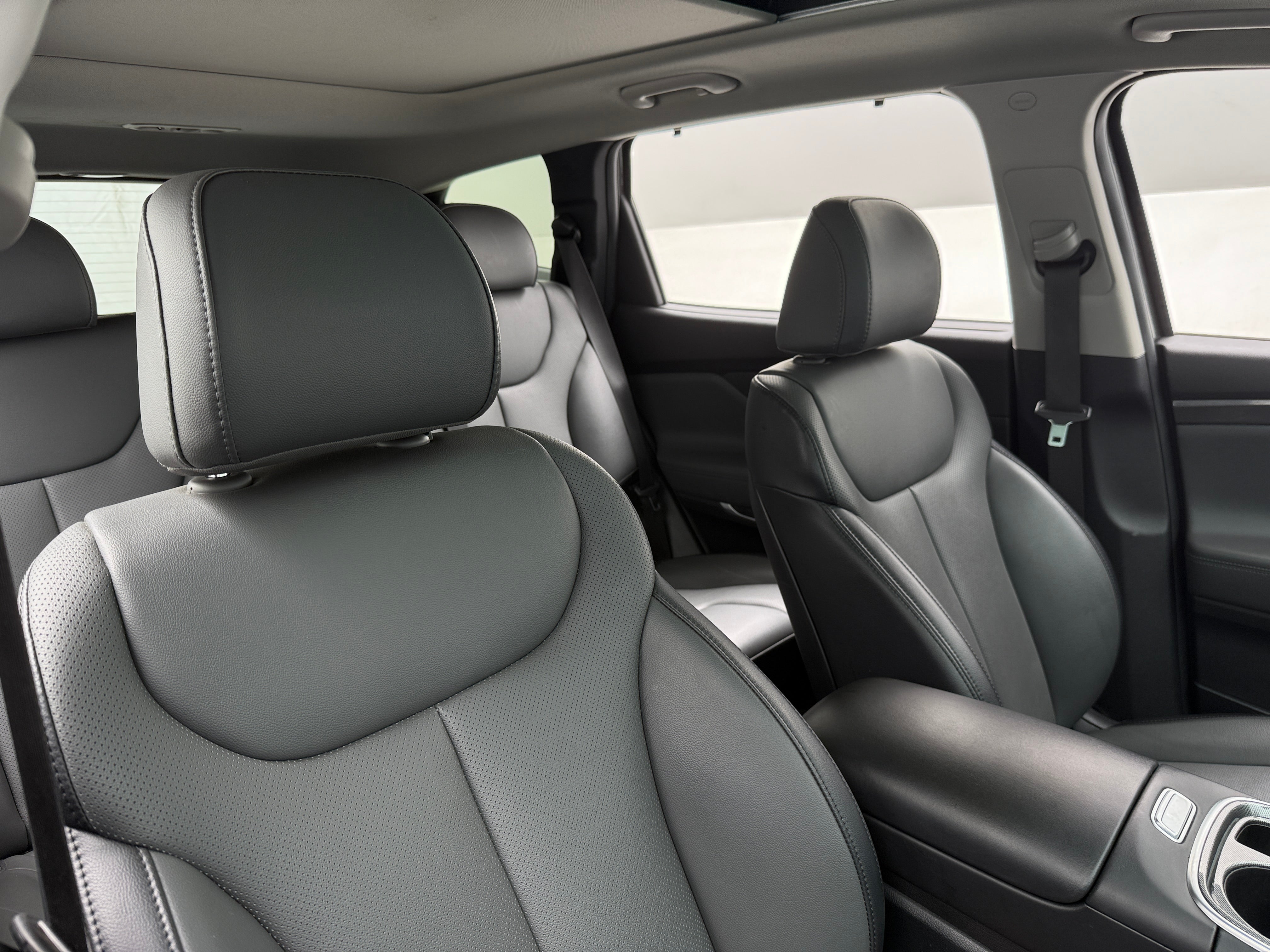 2023 Hyundai Santa Fe SEL 2