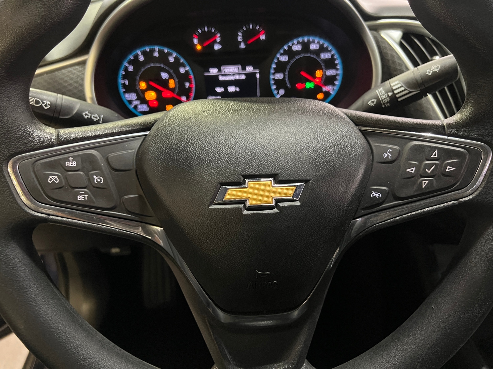 Thumbnail: 2016 Chevrolet Malibu - 5