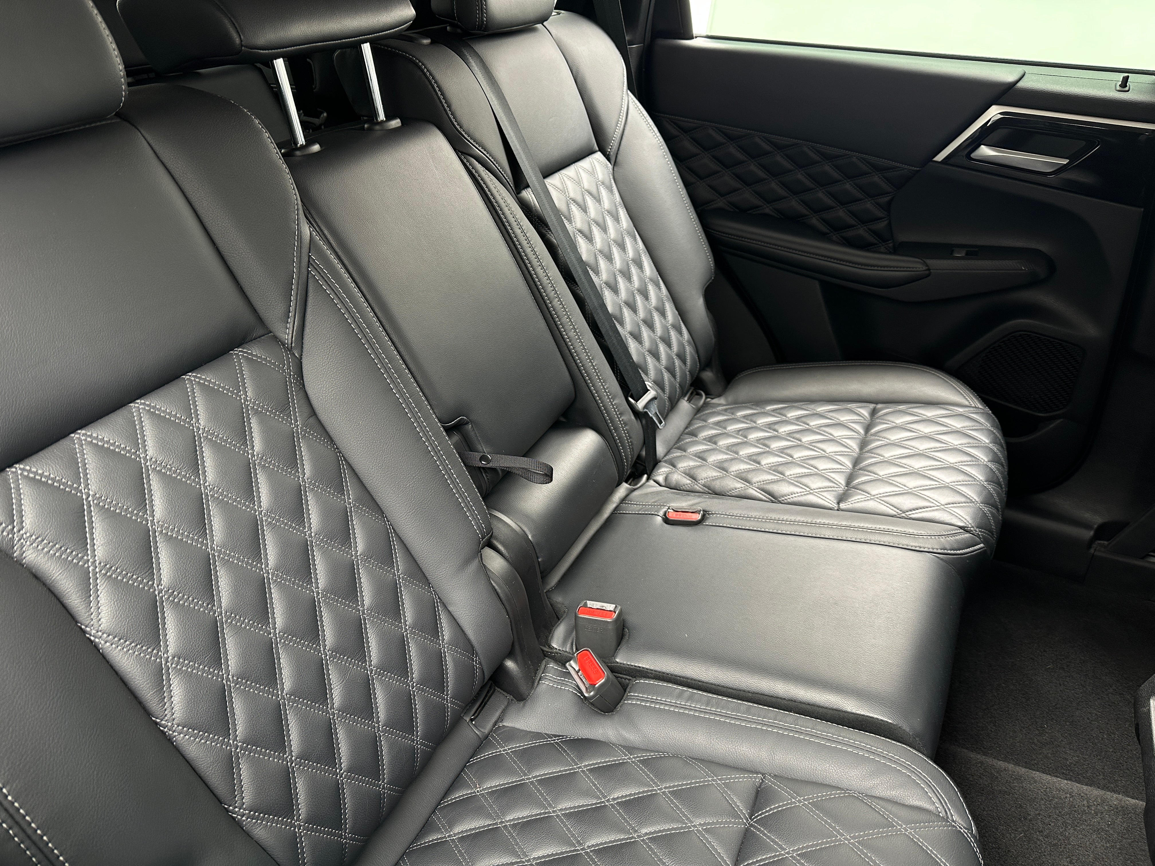2022 Mitsubishi Outlander SEL 5