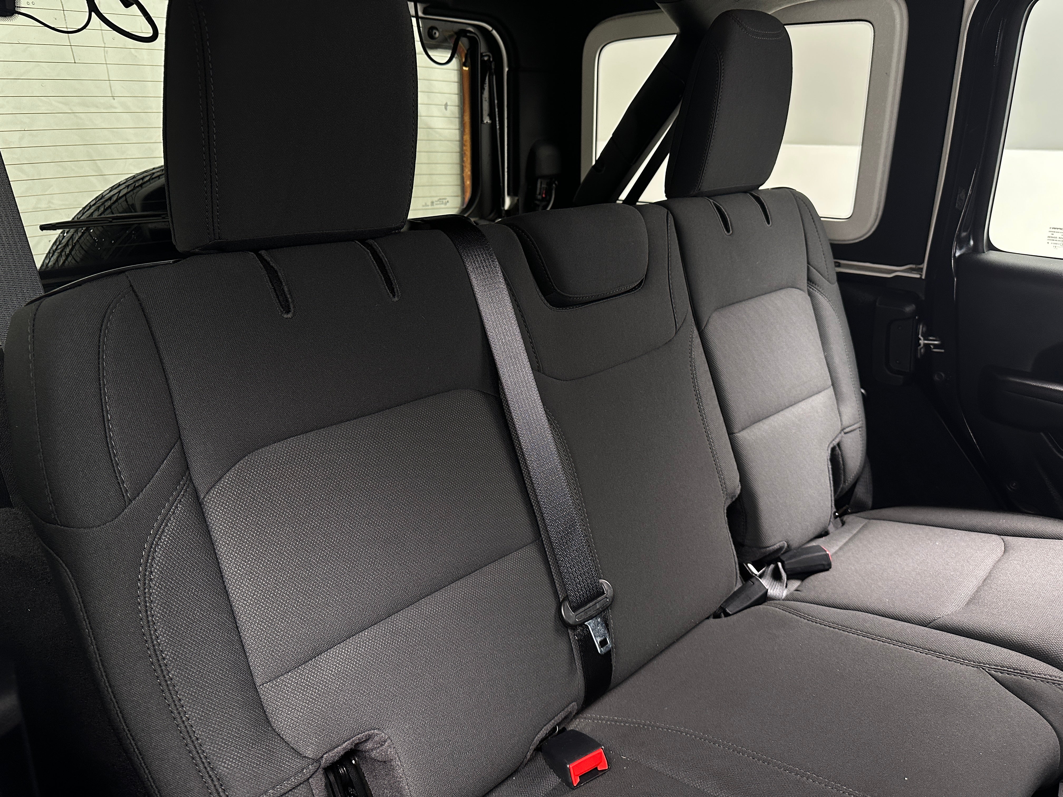 2021 Jeep Wrangler Unlimited Altitude 6
