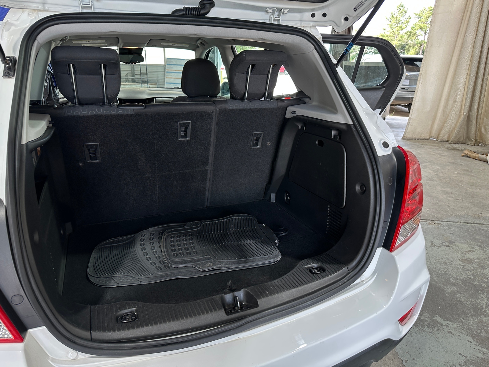 Thumbnail: 2021 Chevrolet Trax - 7