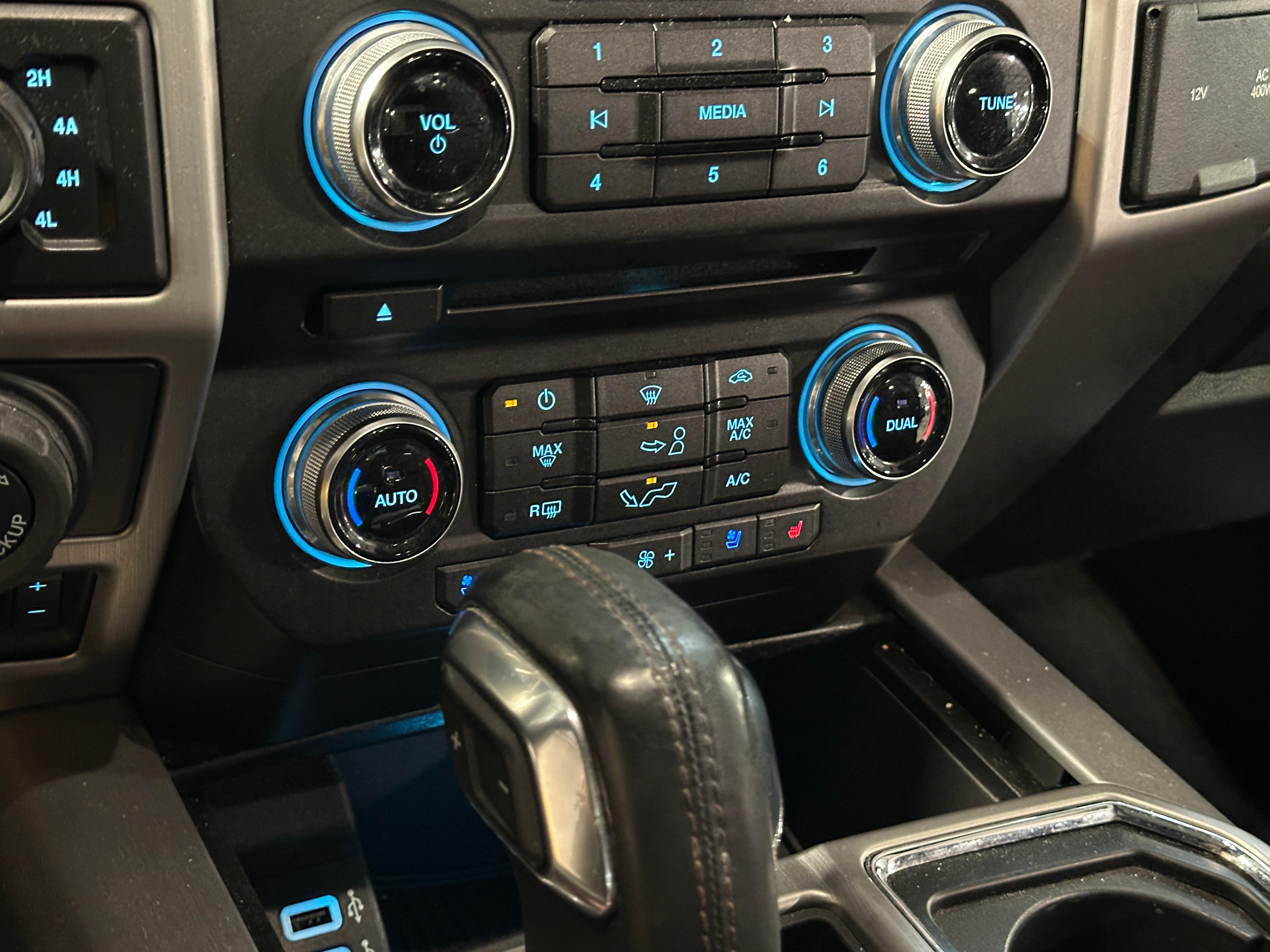 2018 Ford Econoline E-150 3