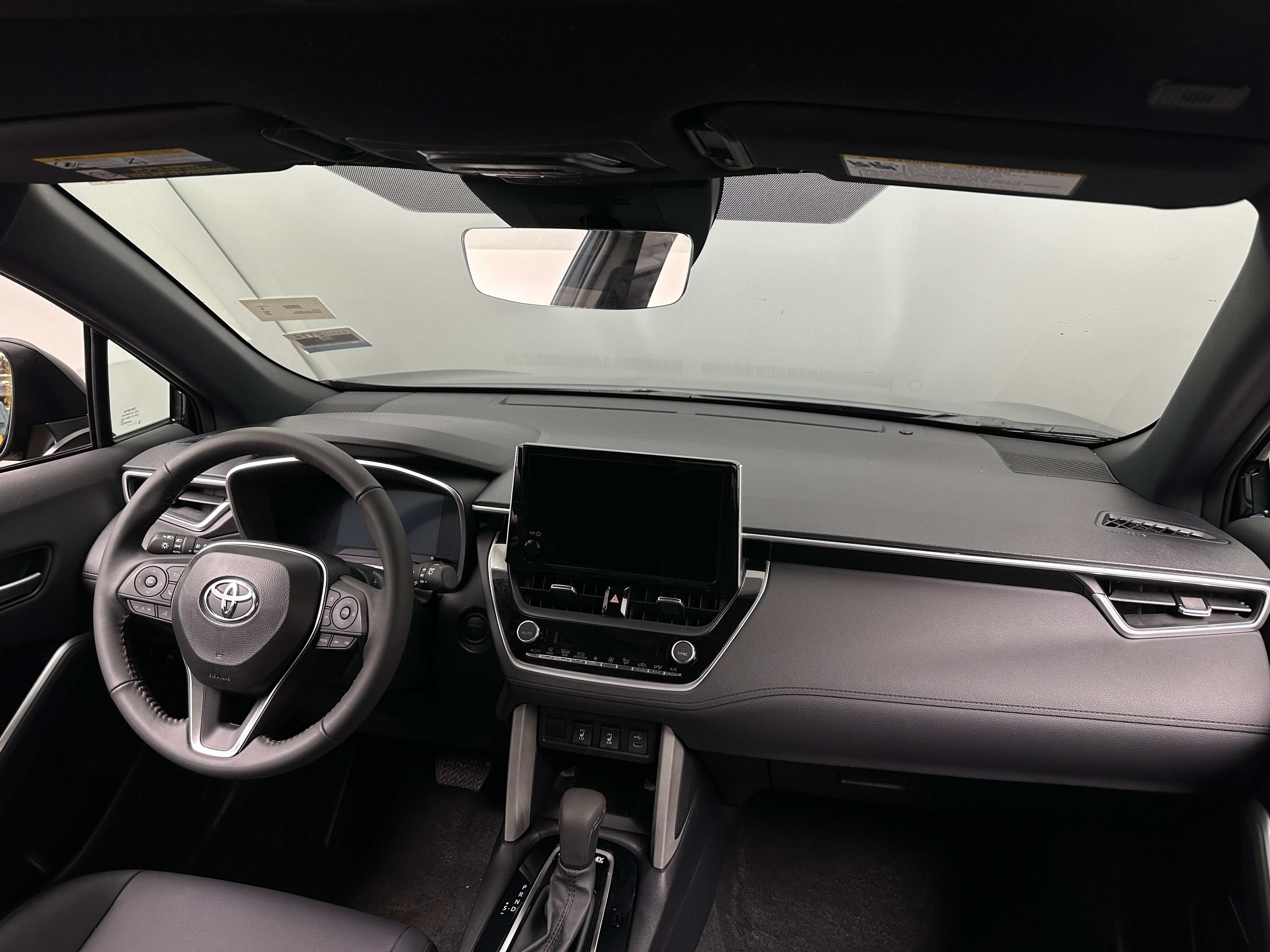 2024 Toyota Corolla Cross XSE 2