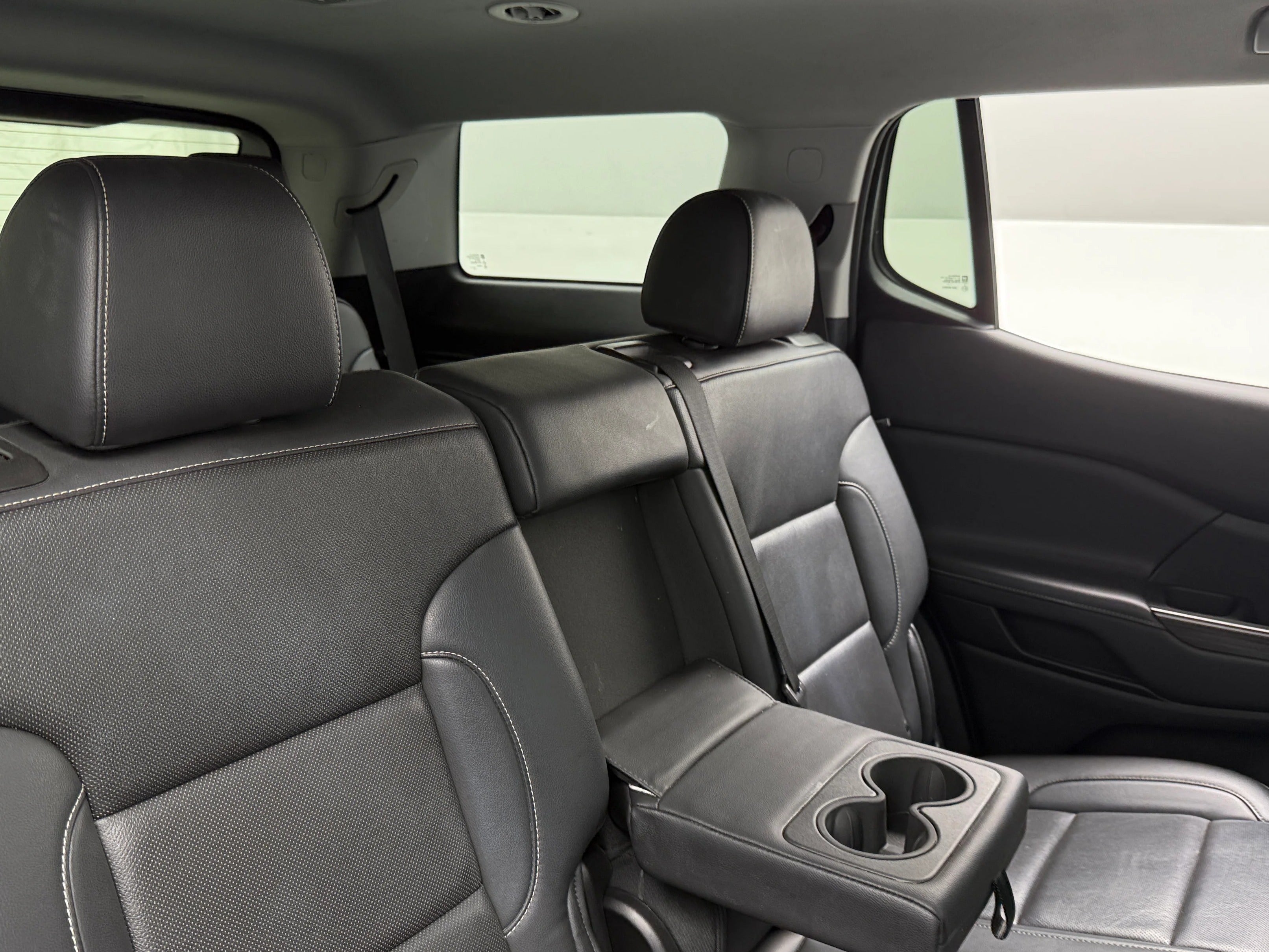 2023 GMC Acadia SLT 5