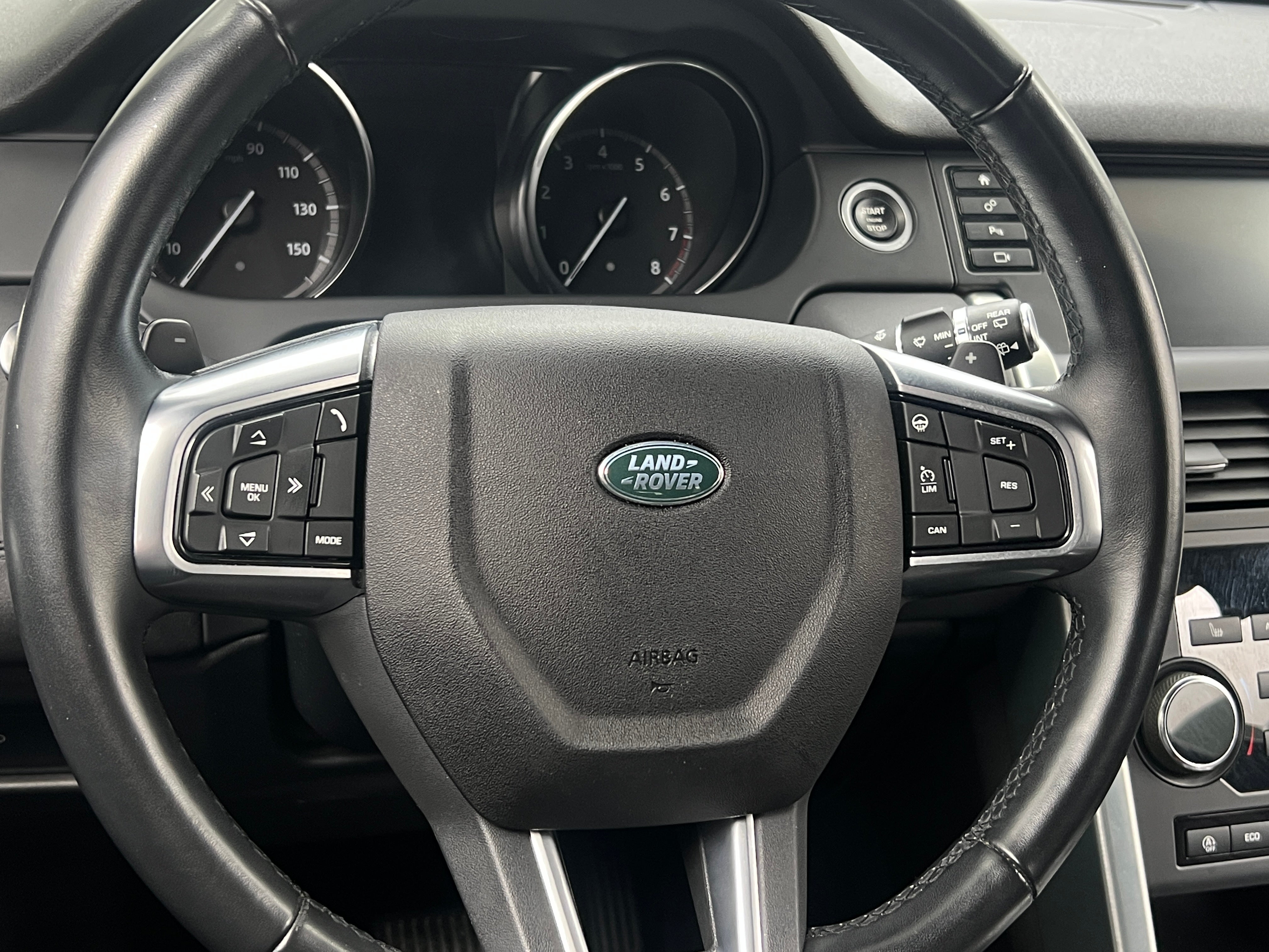2019 Land Rover Discovery Sport SE 4