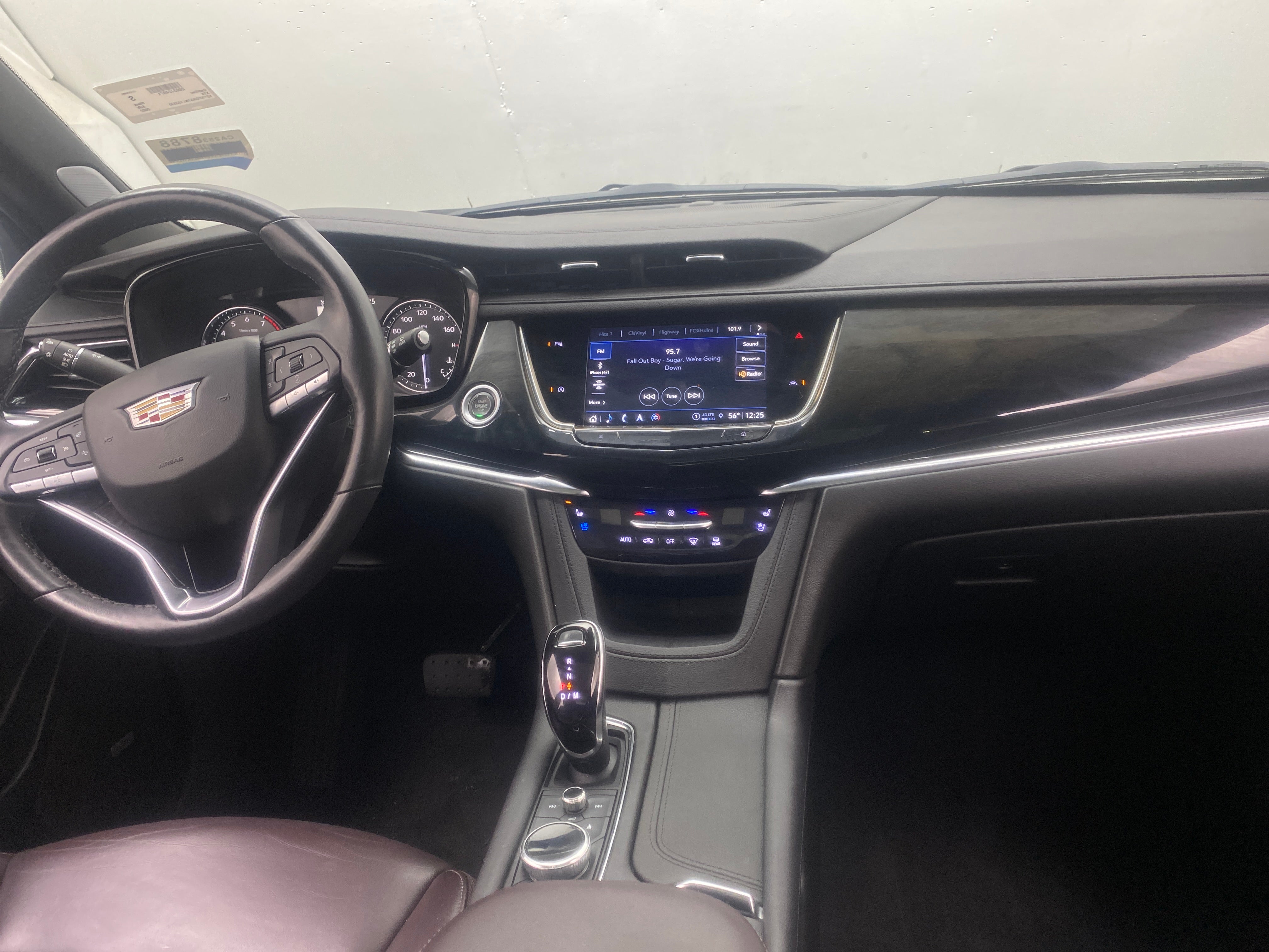 2022 Cadillac XT6 Premium Luxury 2