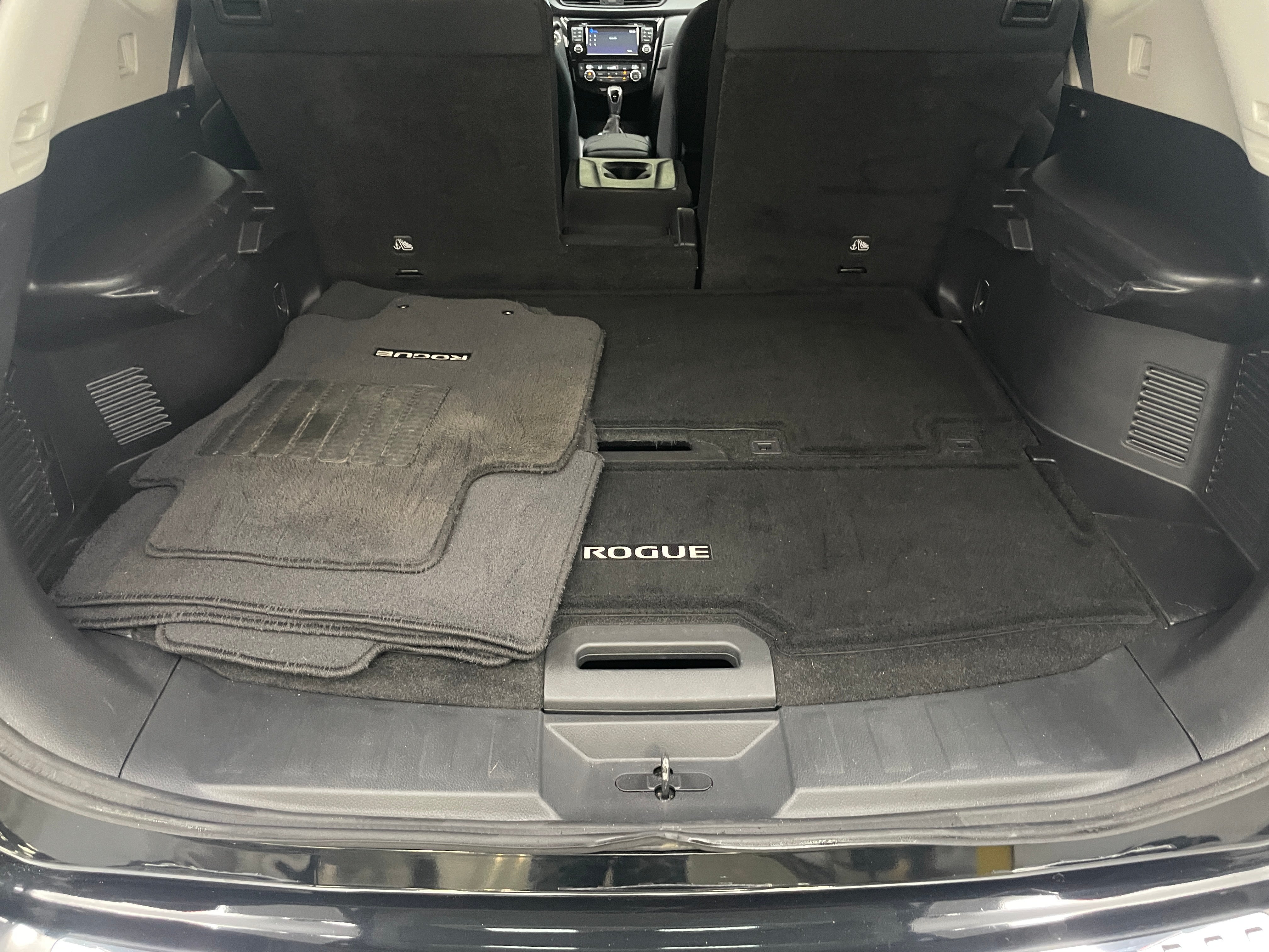 2017 Nissan Rogue SV 7