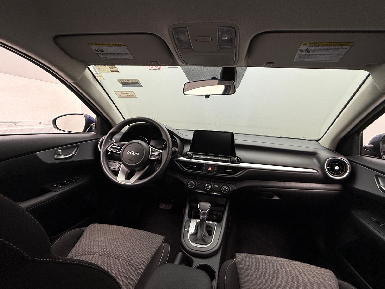 Thumbnail: 2024 Kia Forte - 3