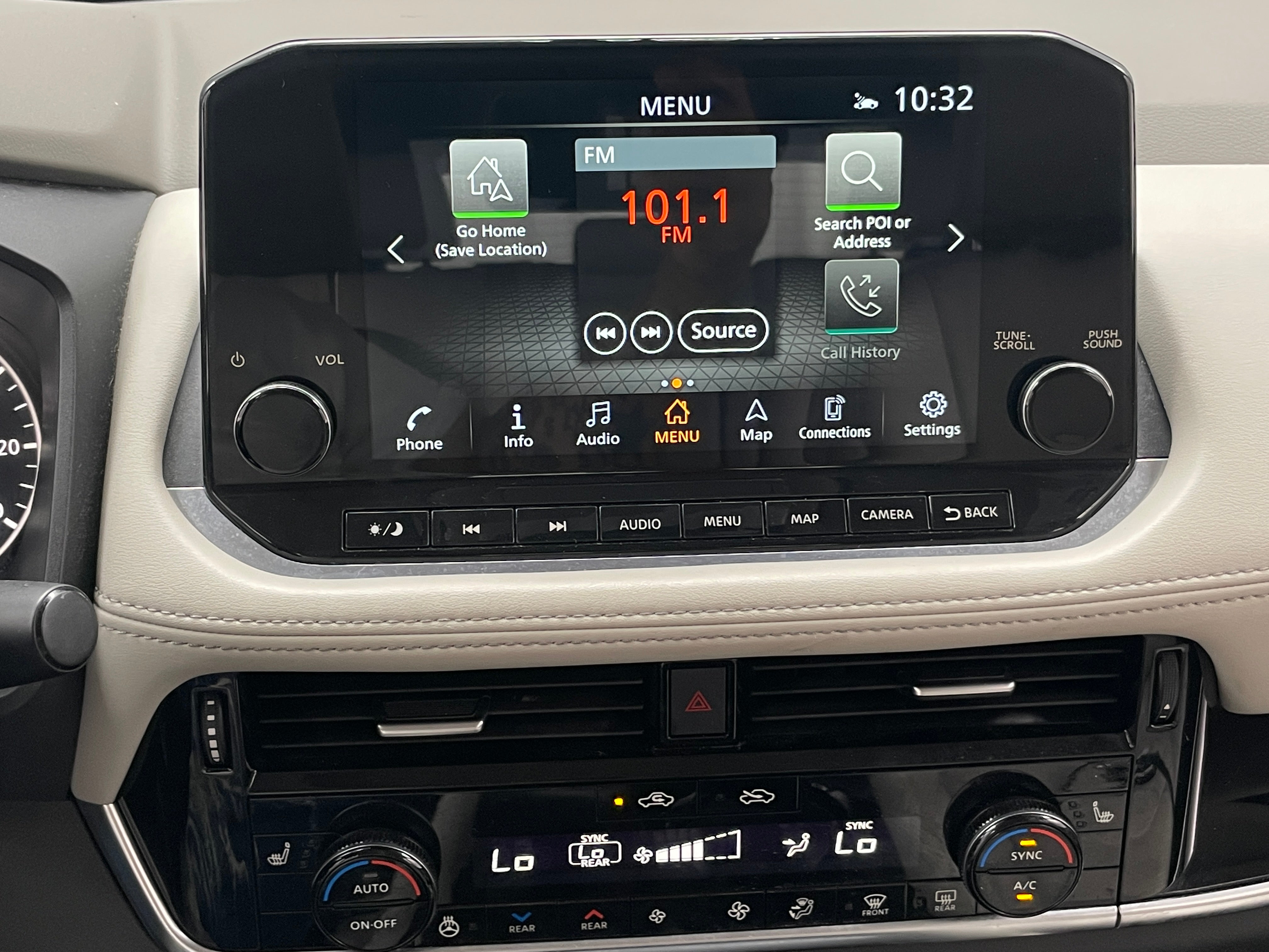 2023 Nissan Rogue SL 3