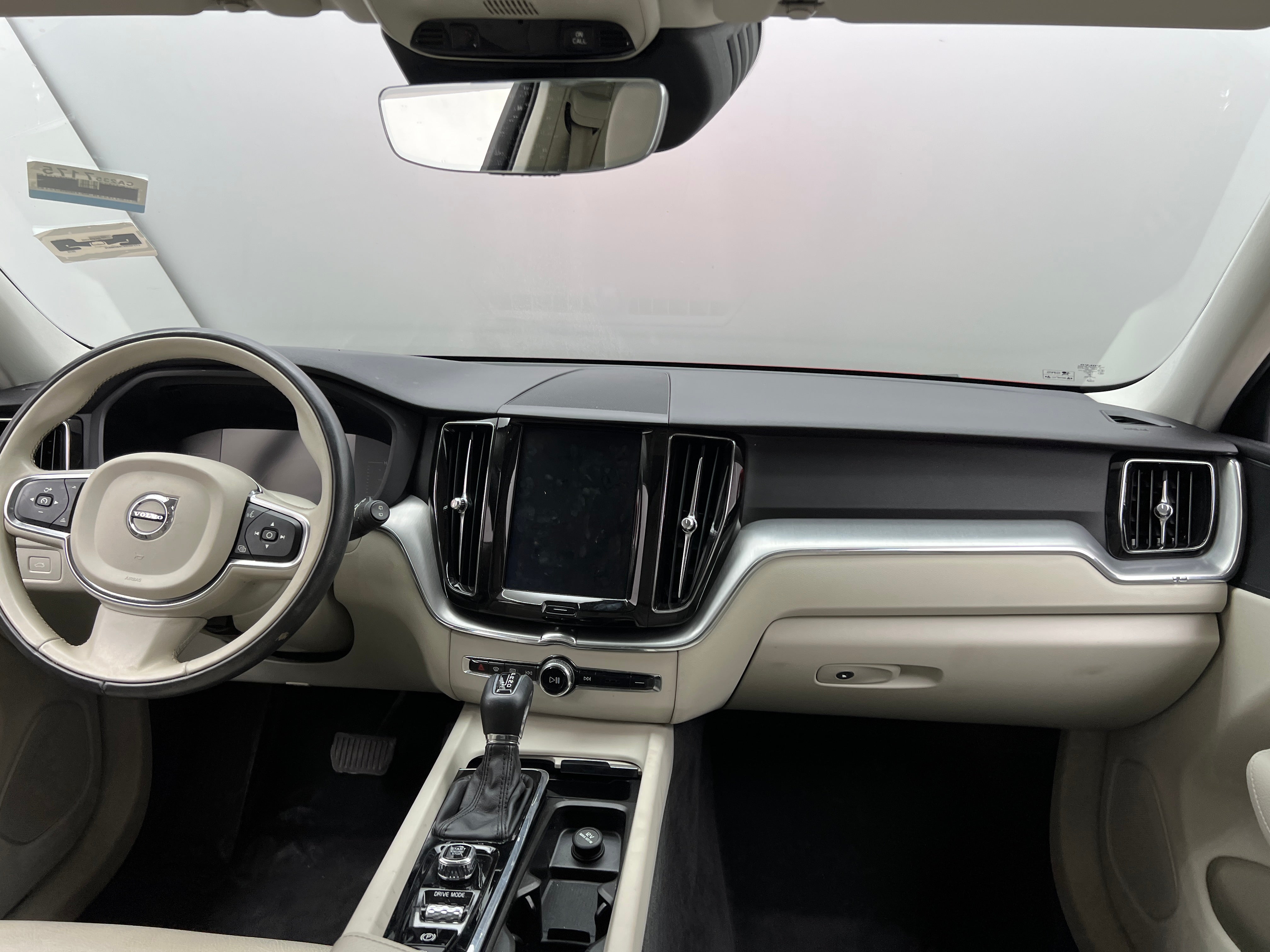 2019 Volvo XC60 T5 Momentum 2