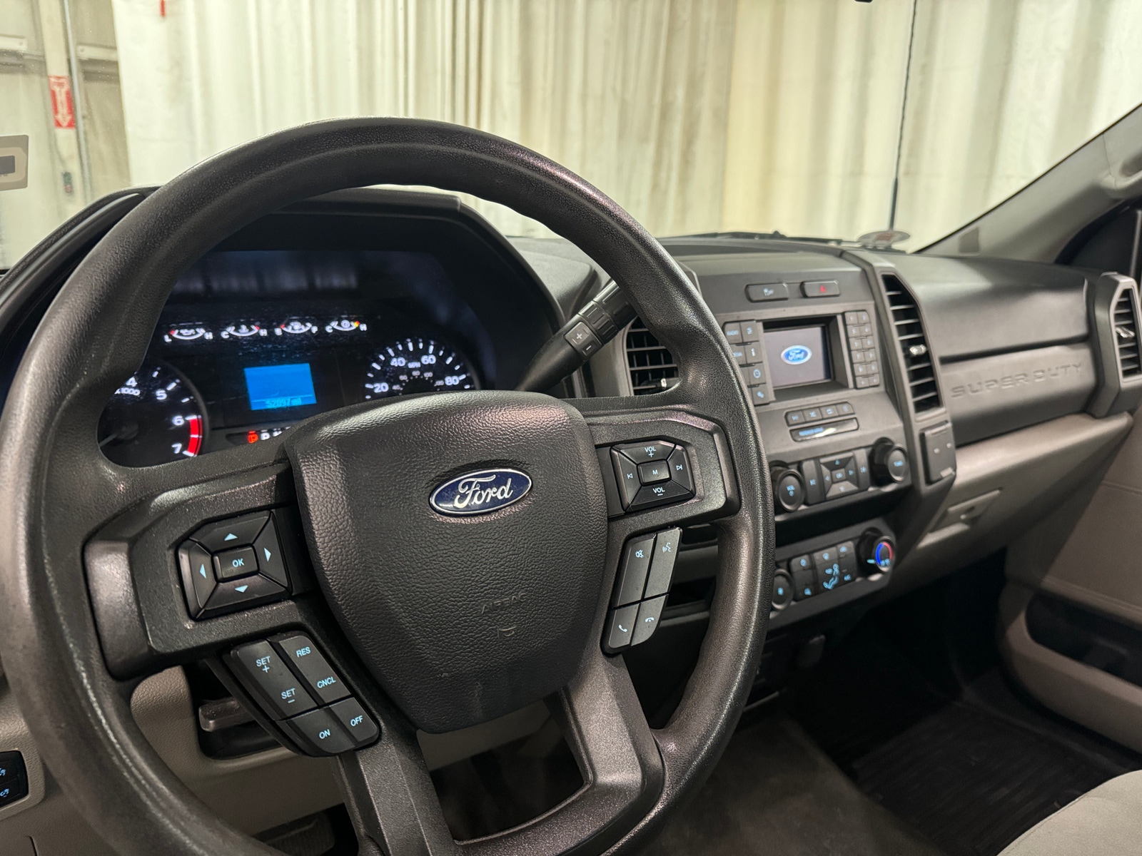 Thumbnail: 2021 Ford Econoline - 3