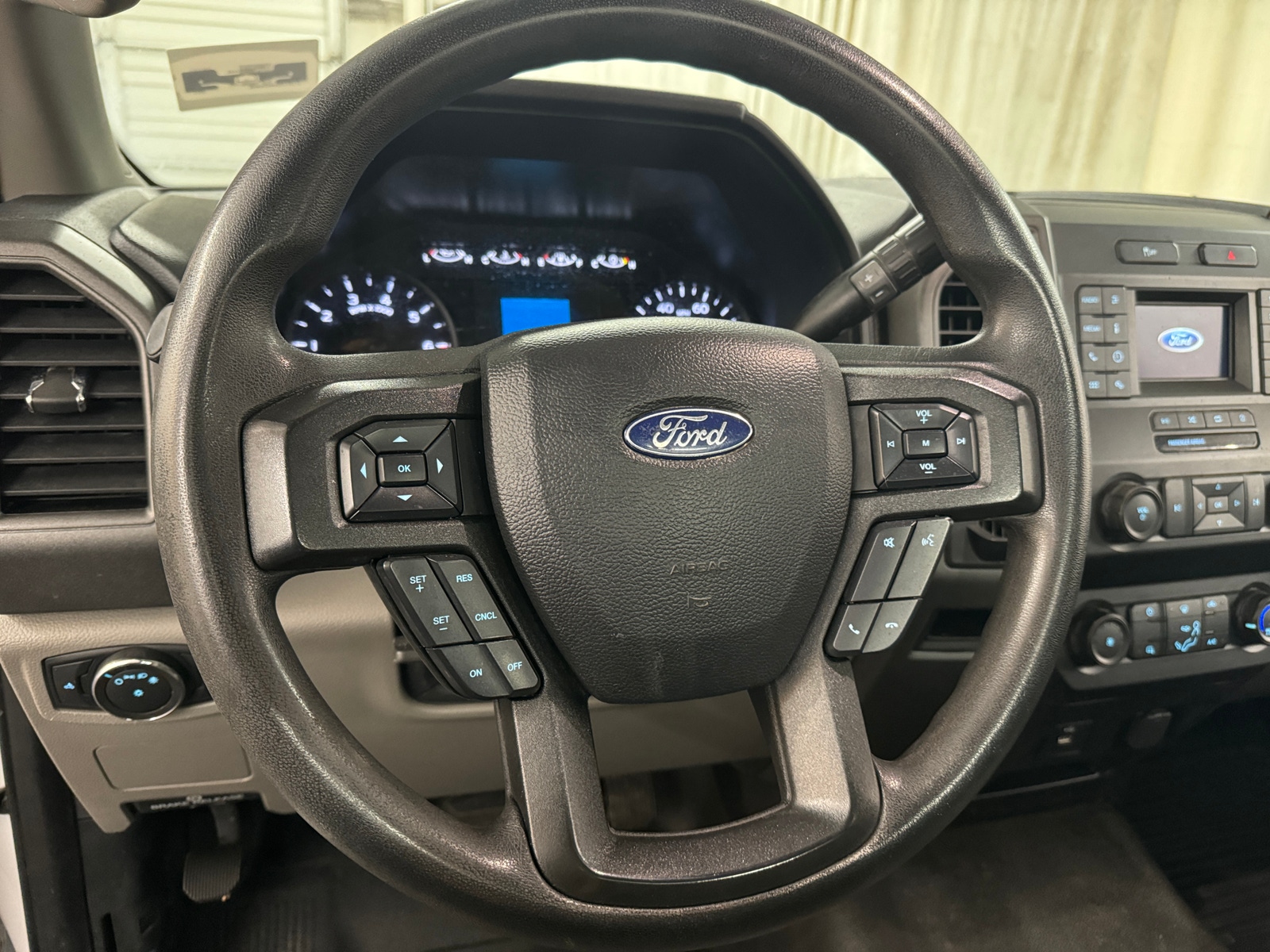 Thumbnail: 2021 Ford Econoline - 5