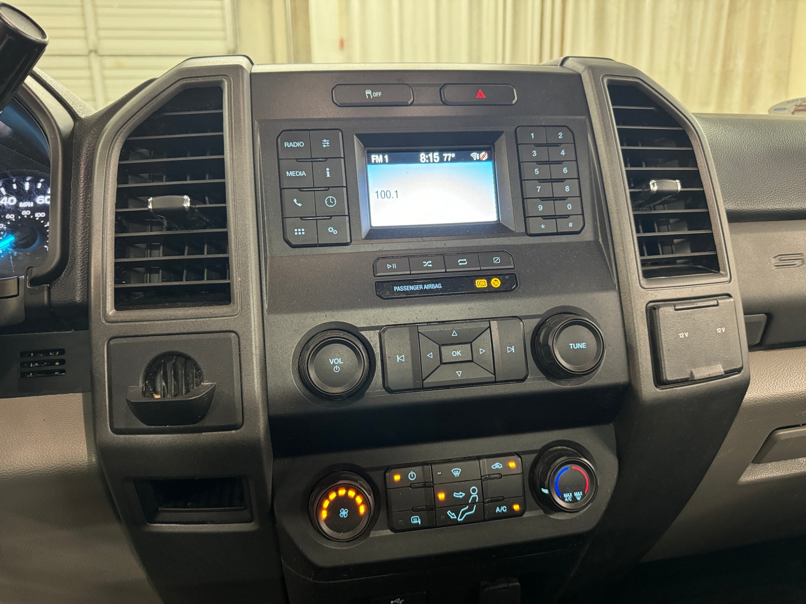 Thumbnail: 2021 Ford Econoline - 4