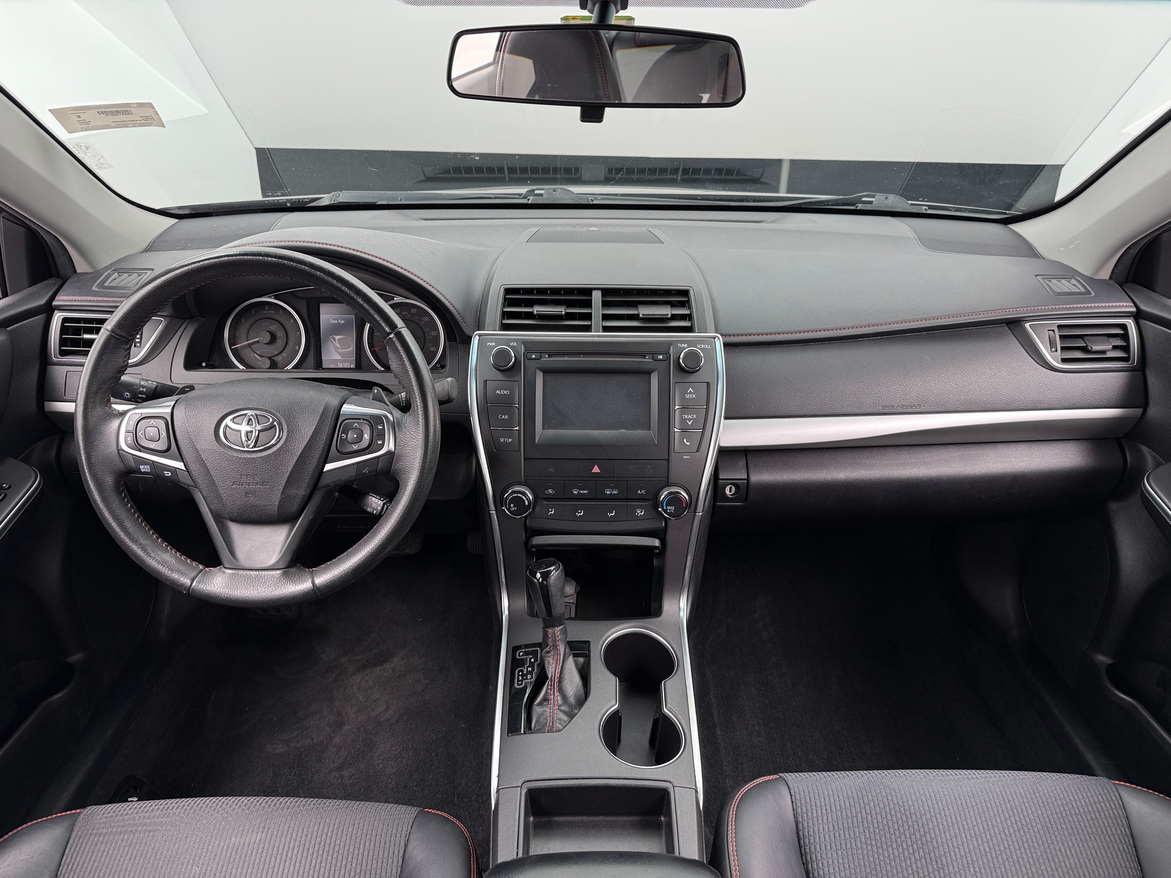 2017 Toyota Camry SE 3