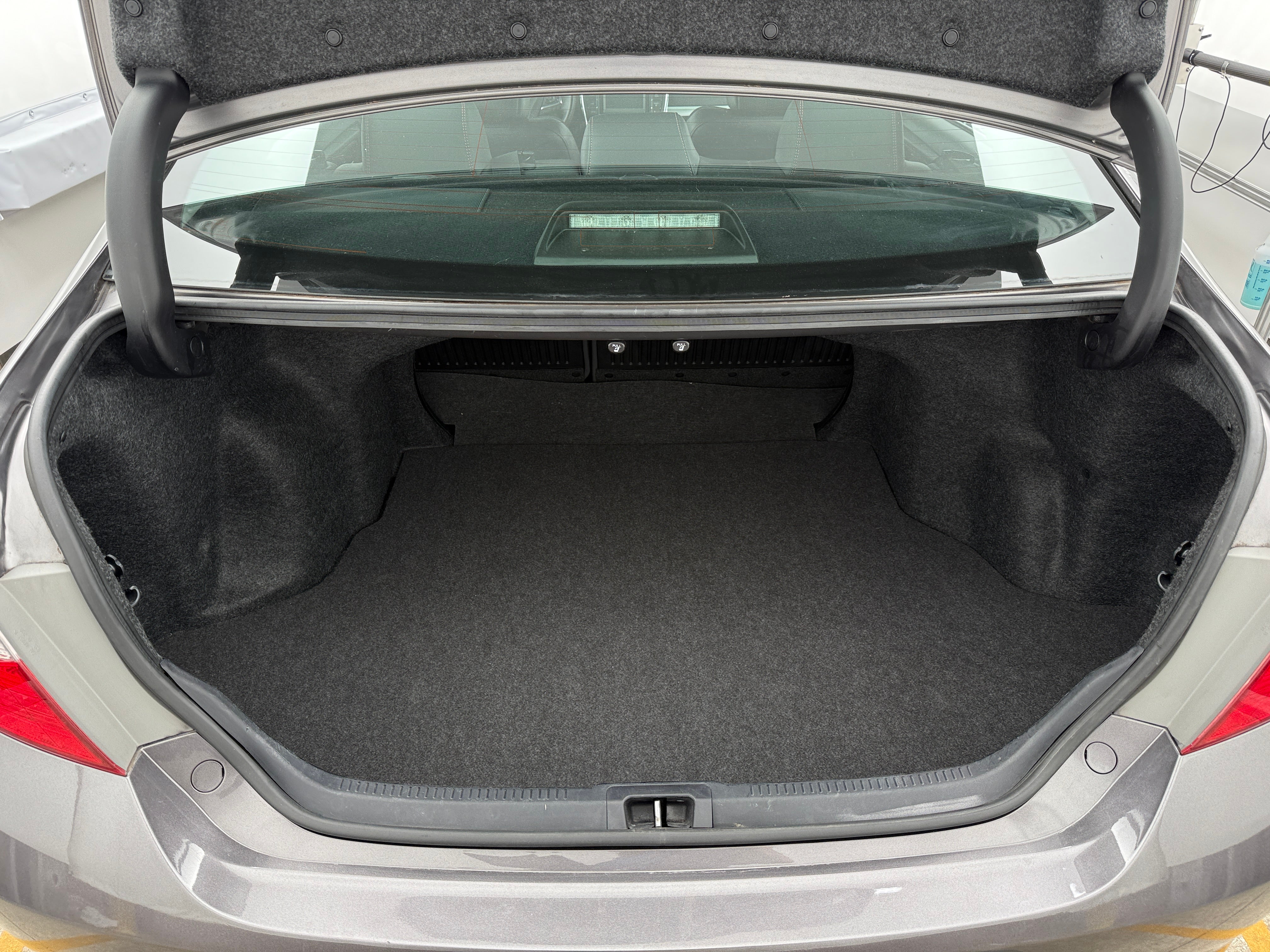 2017 Toyota Camry SE 7