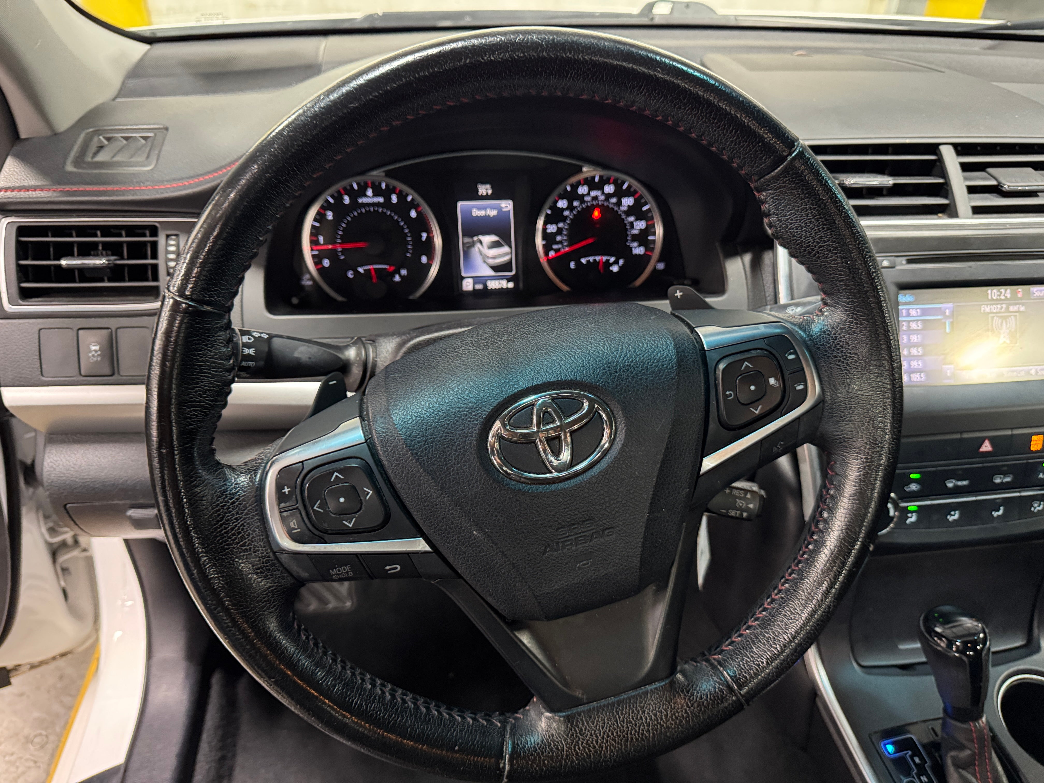 2016 Toyota Camry SE 5
