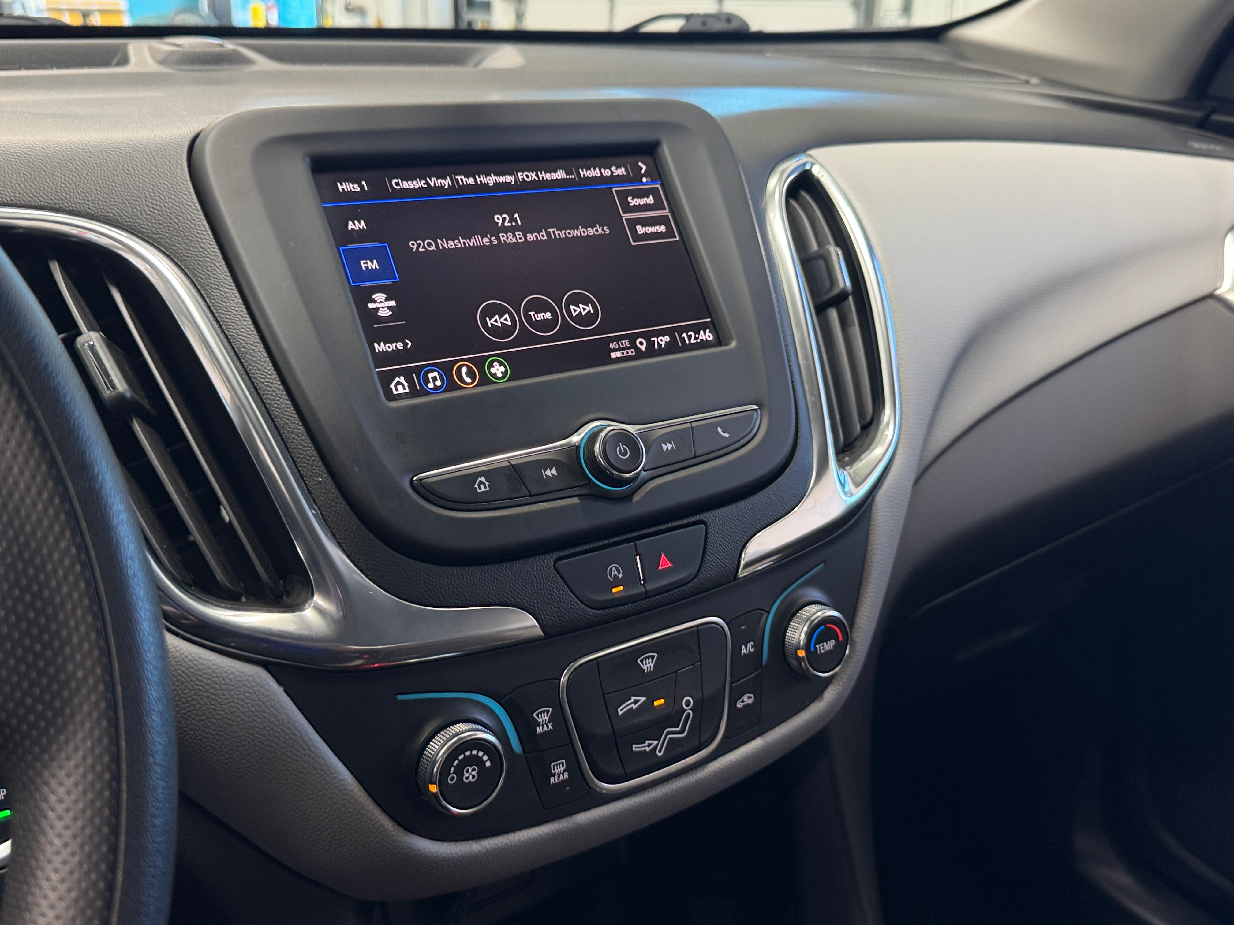 2022 Chevrolet Equinox LS 4