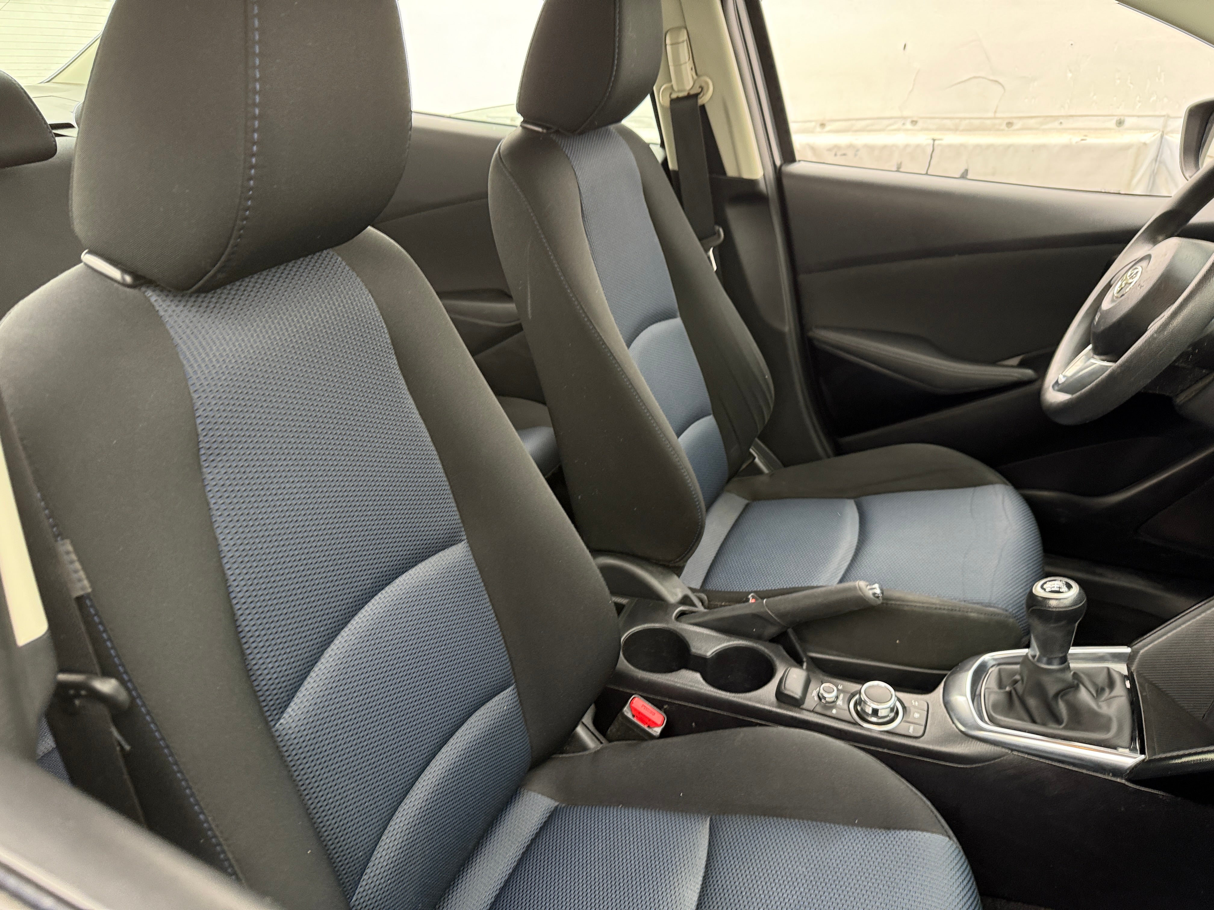 2017 Toyota Yaris iA Base 2