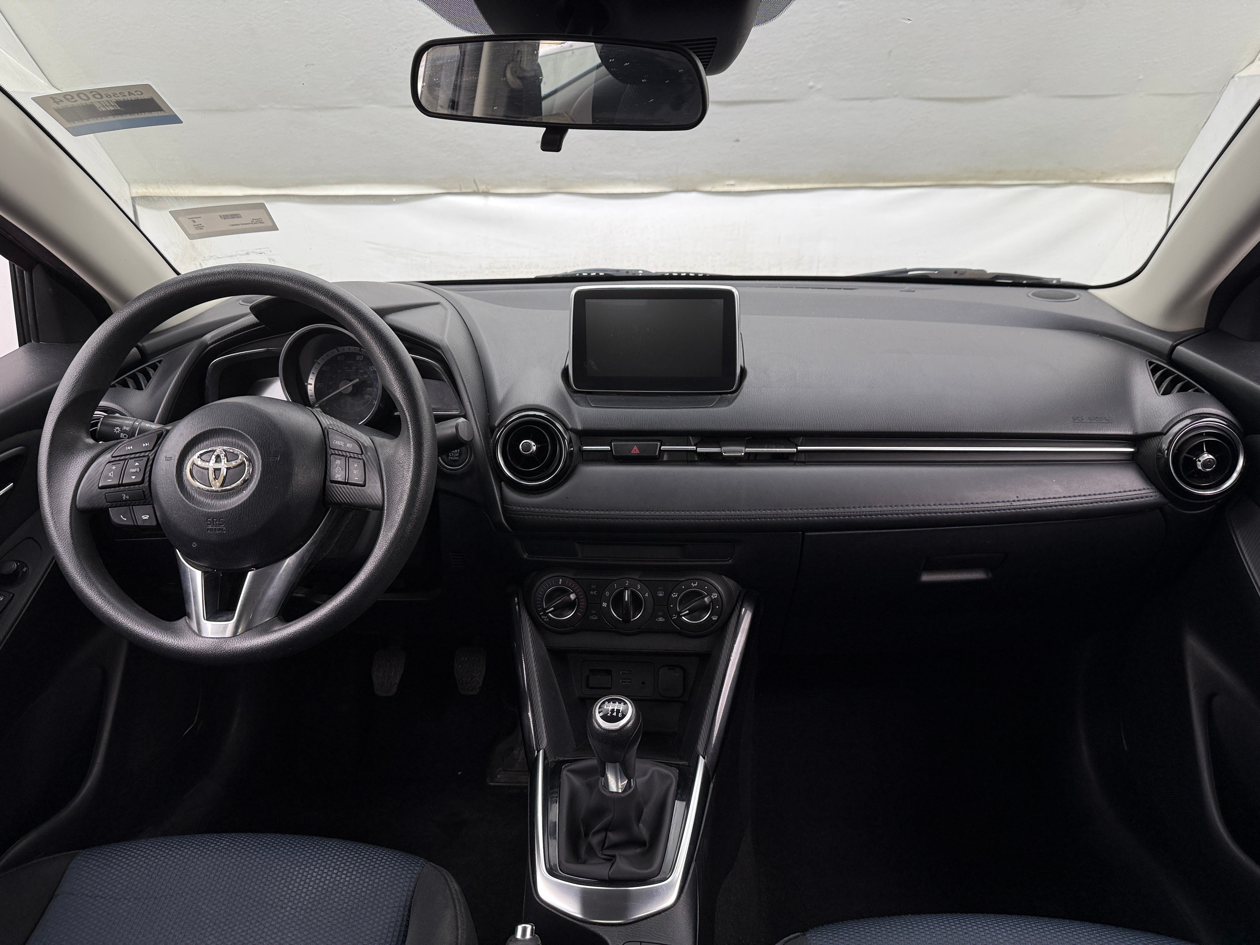 2017 Toyota Yaris iA Base 3