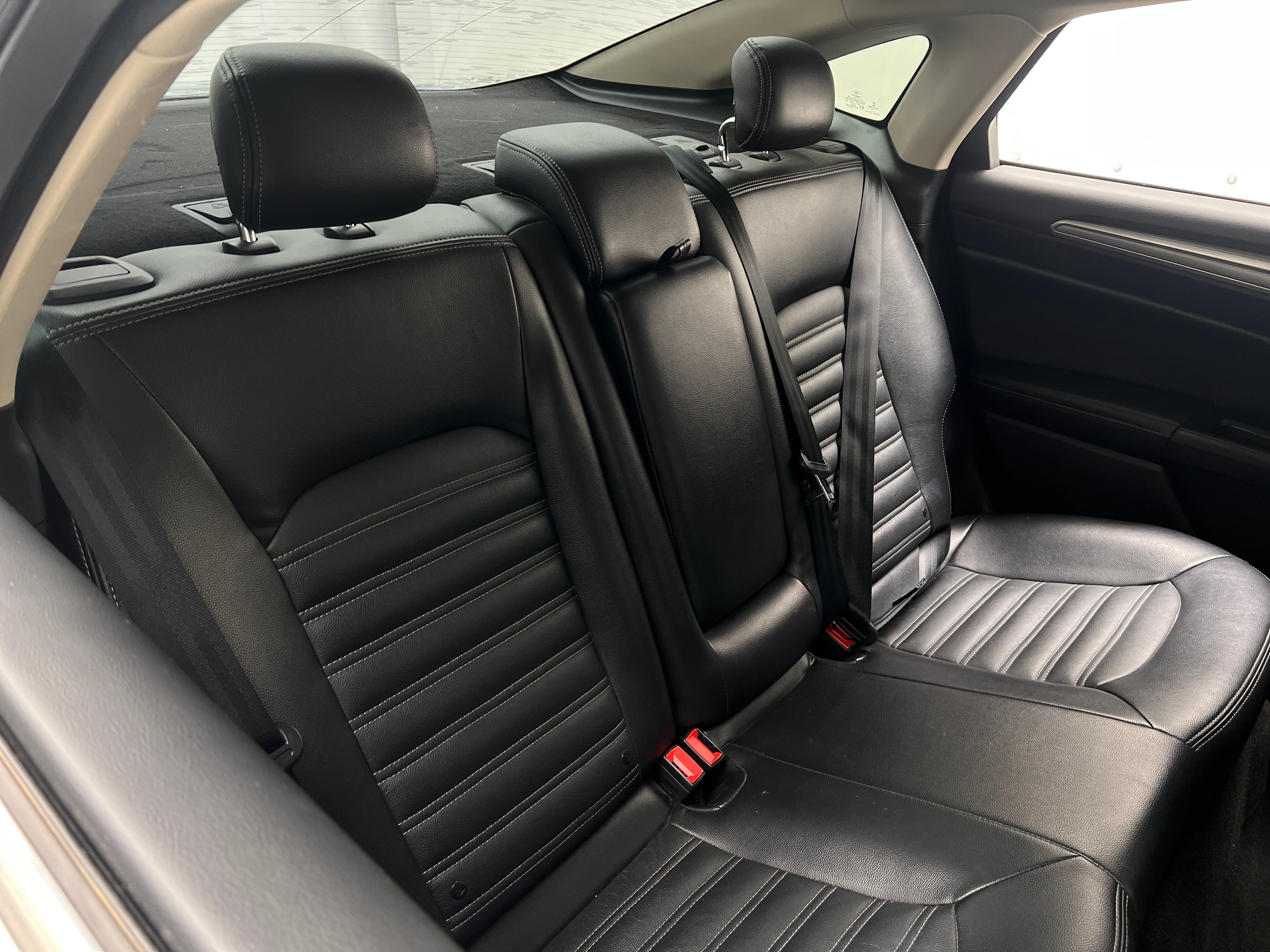 2020 Ford Fusion SE 6