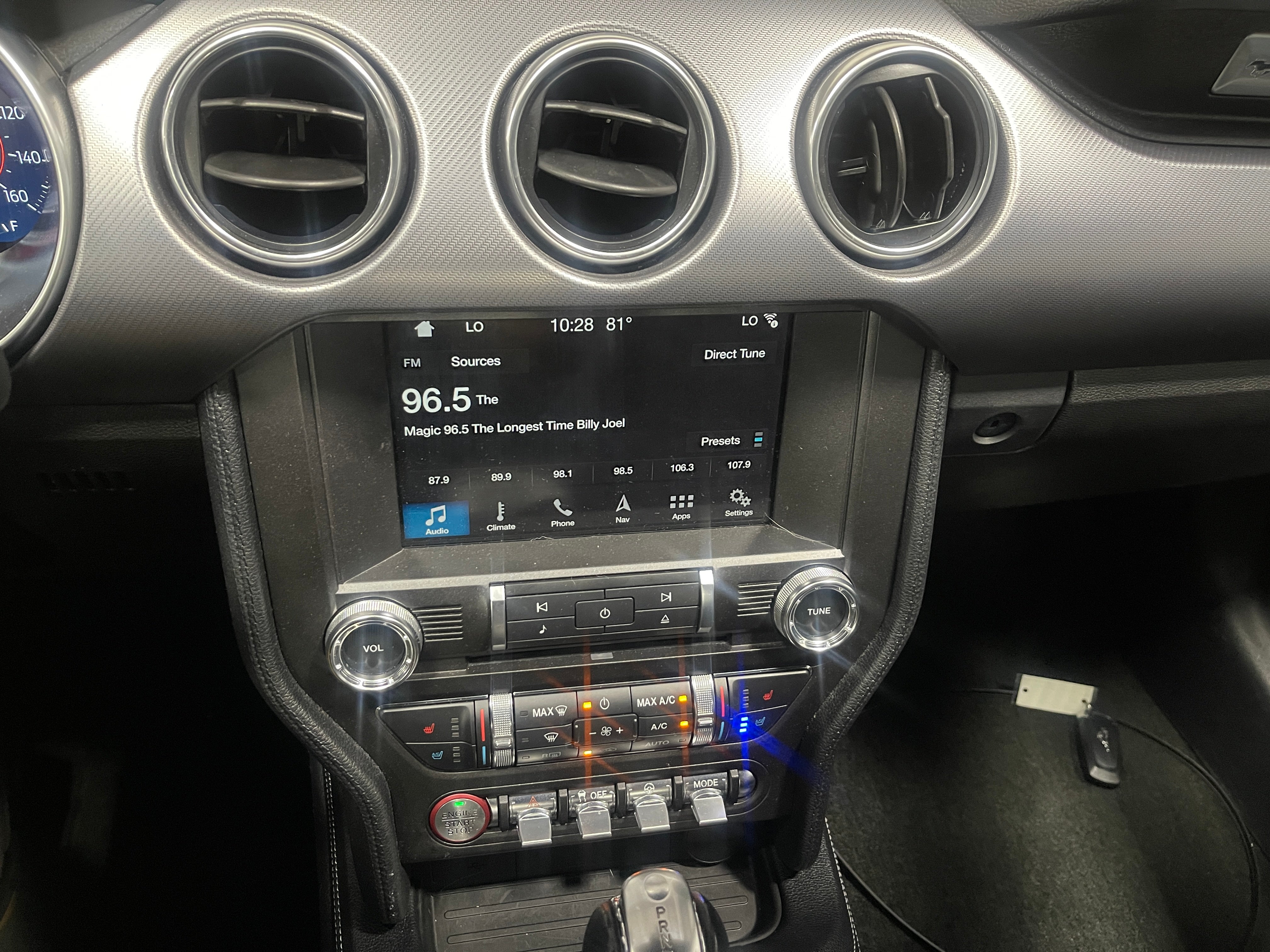 2018 Ford Mustang  2