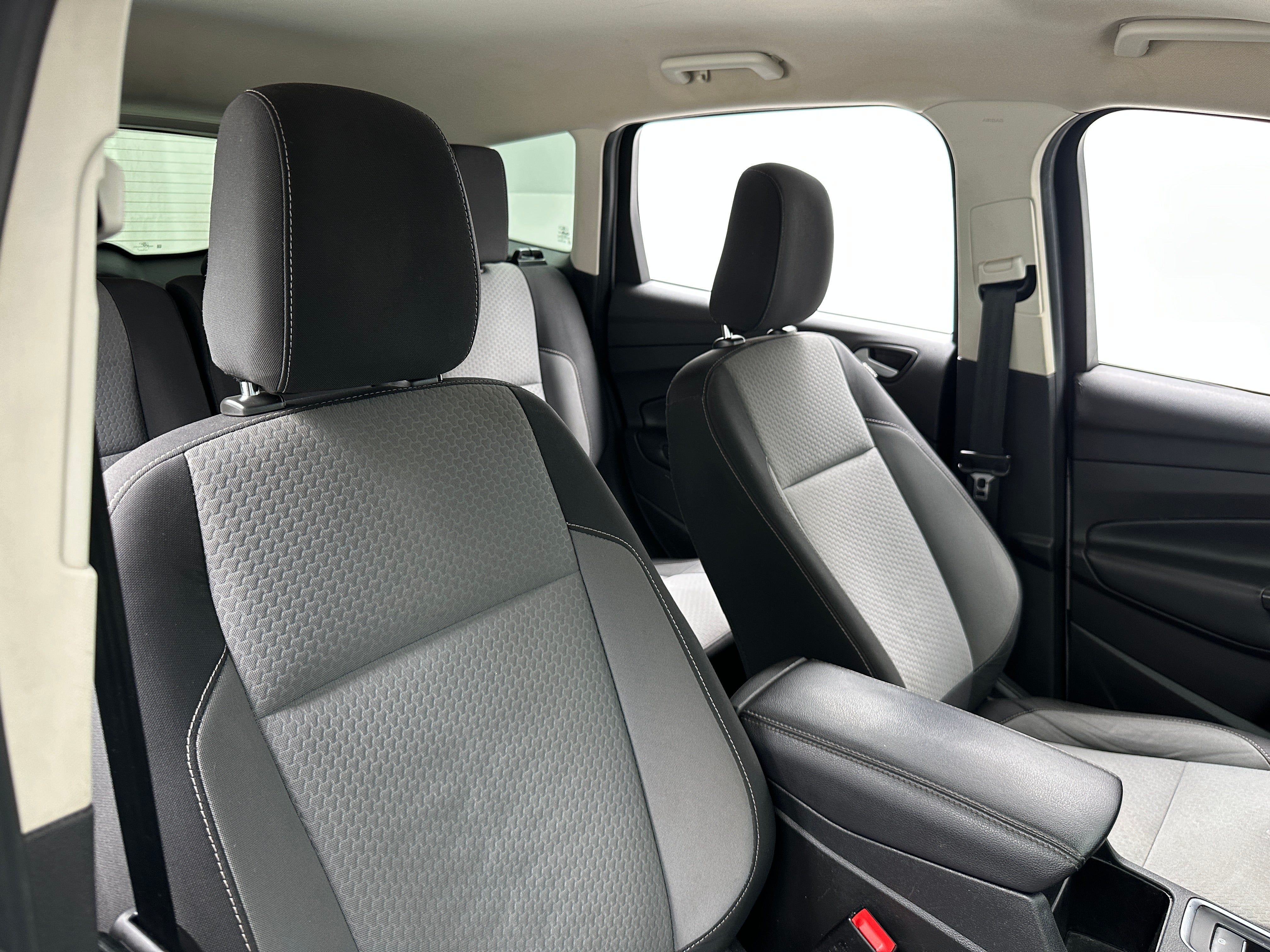 2019 Ford Escape SE 2
