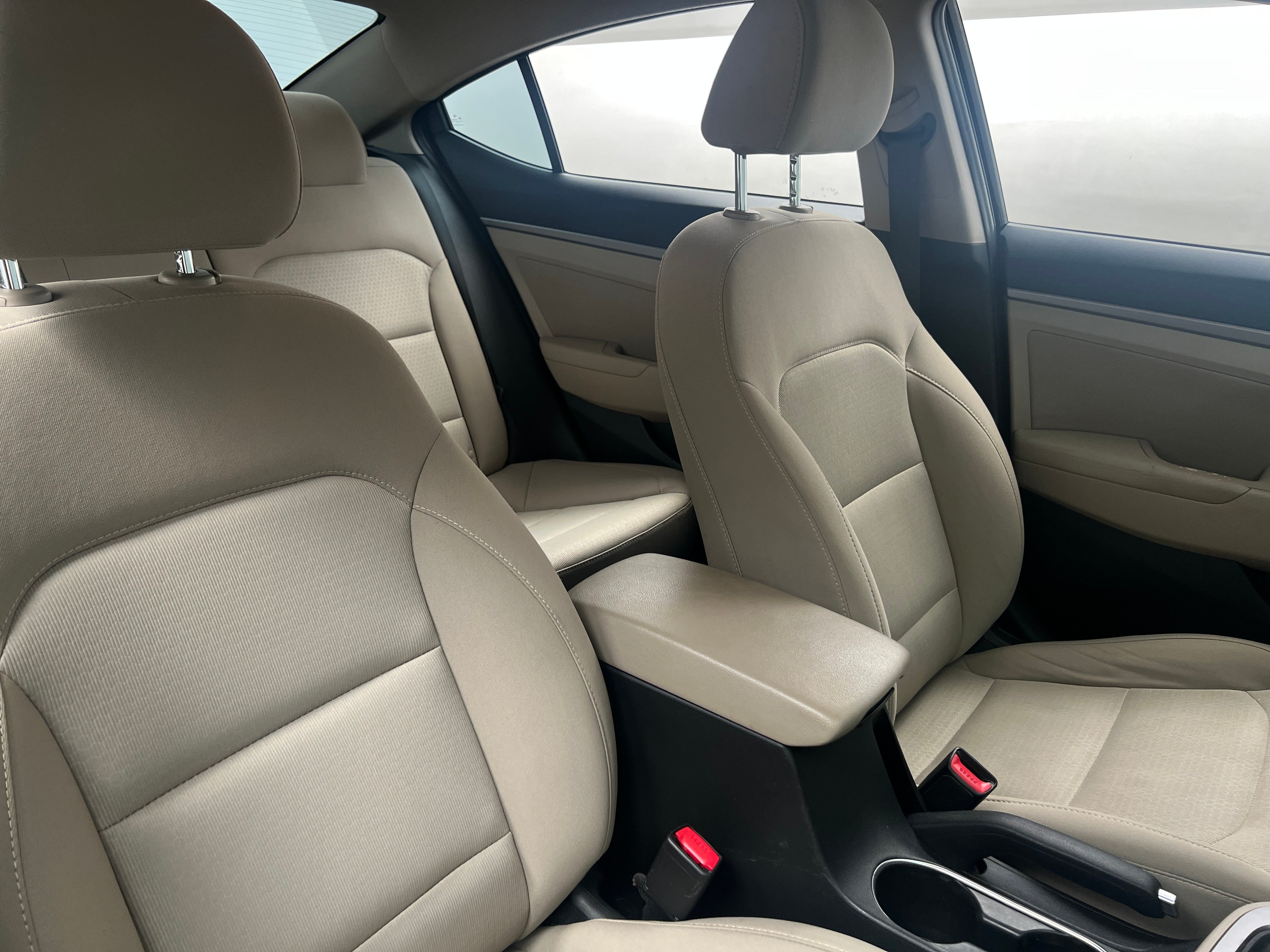 2018 Hyundai Elantra SEL 2