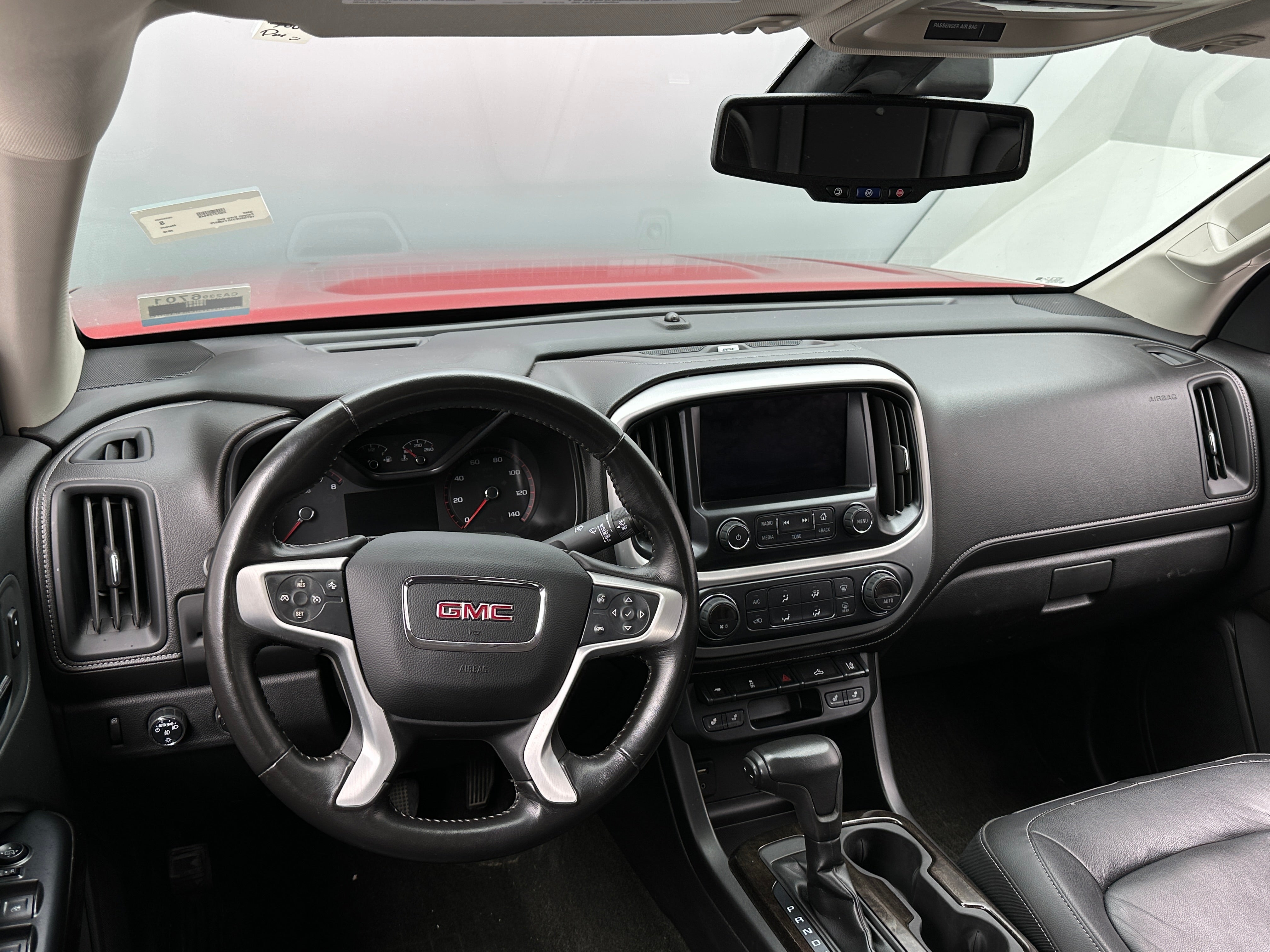 2016 GMC Canyon SLT 2