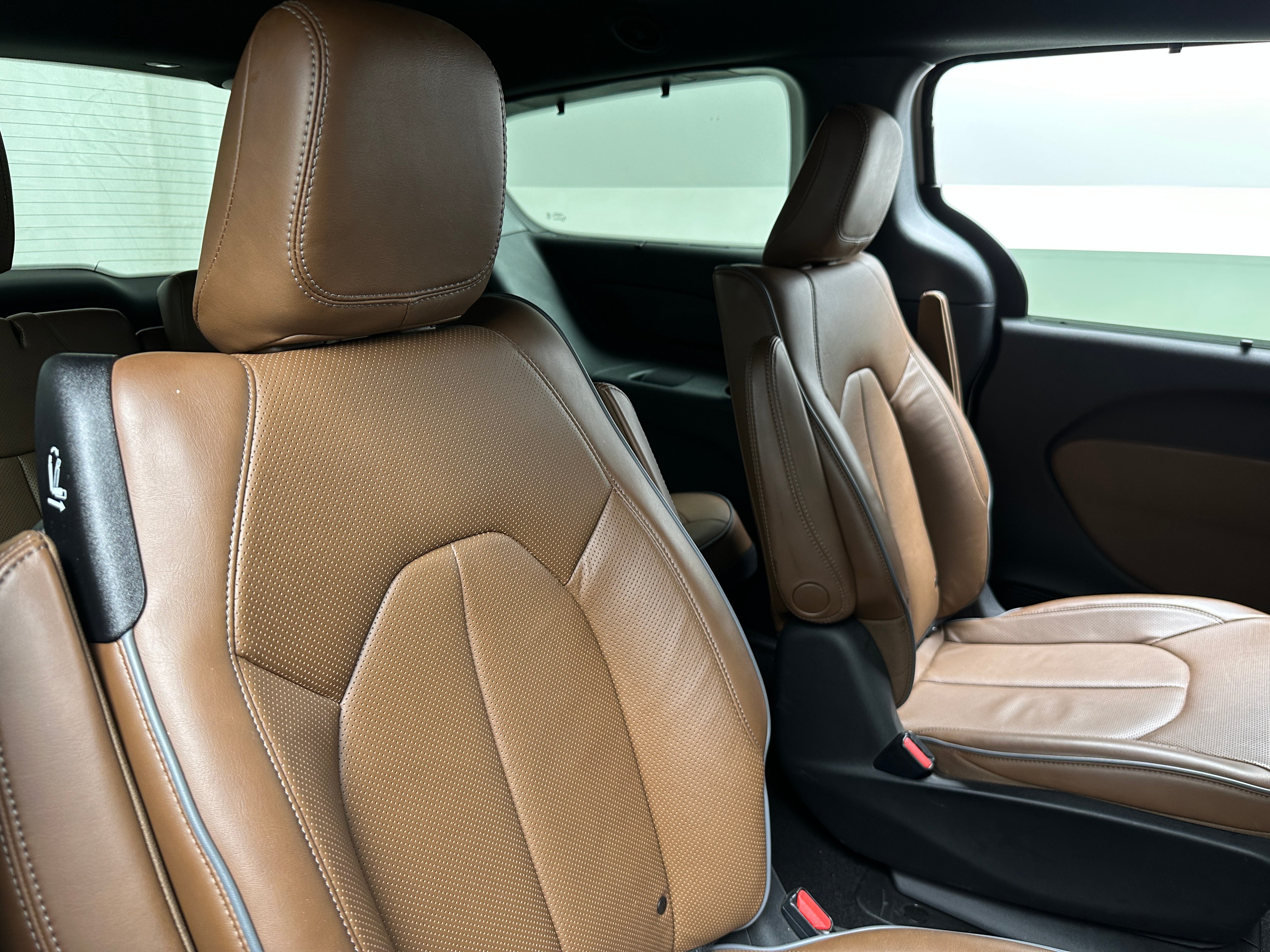 2021 Chrysler Pacifica Hybrid Limited 5