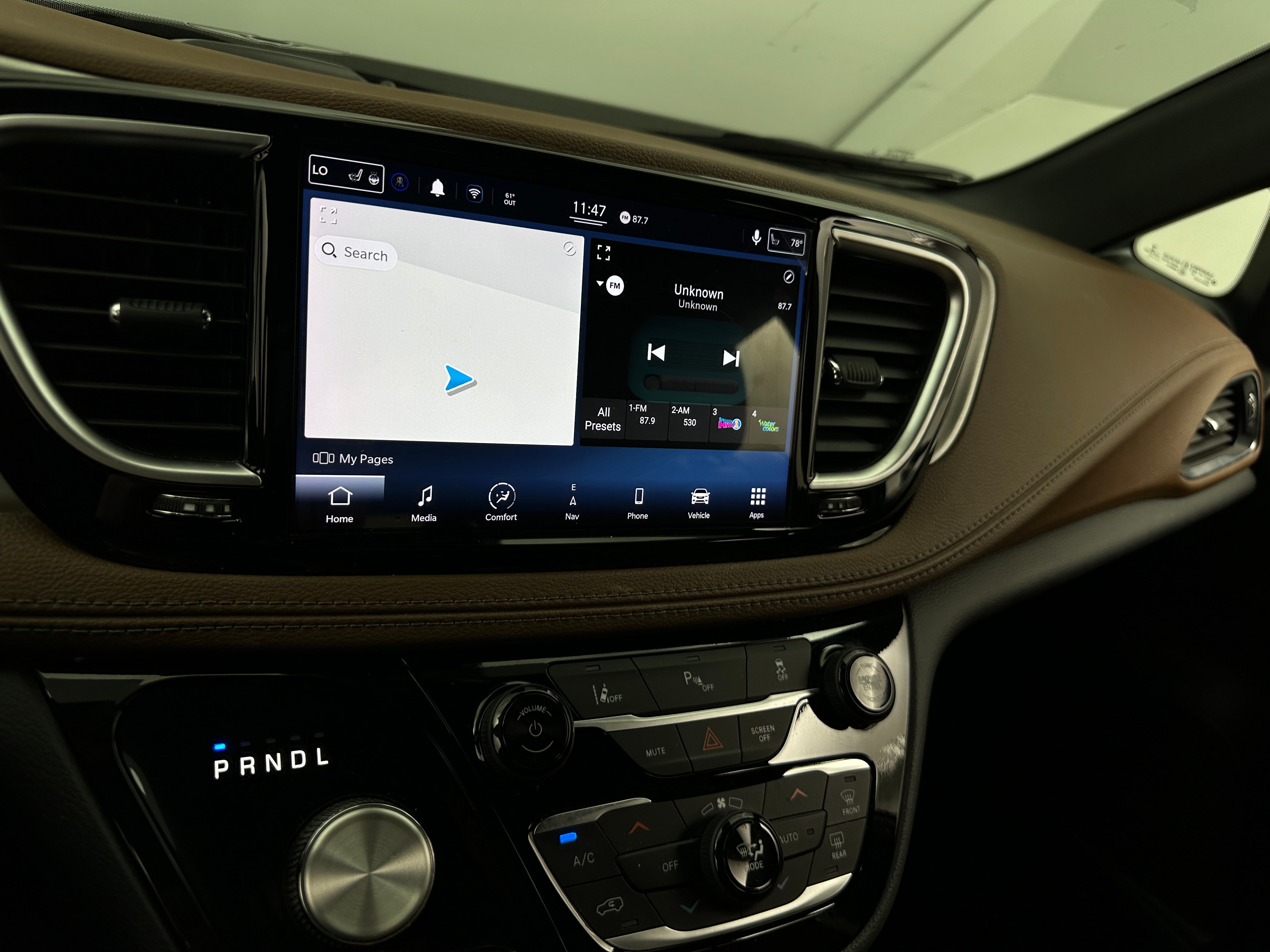 2021 Chrysler Pacifica Hybrid Limited 3