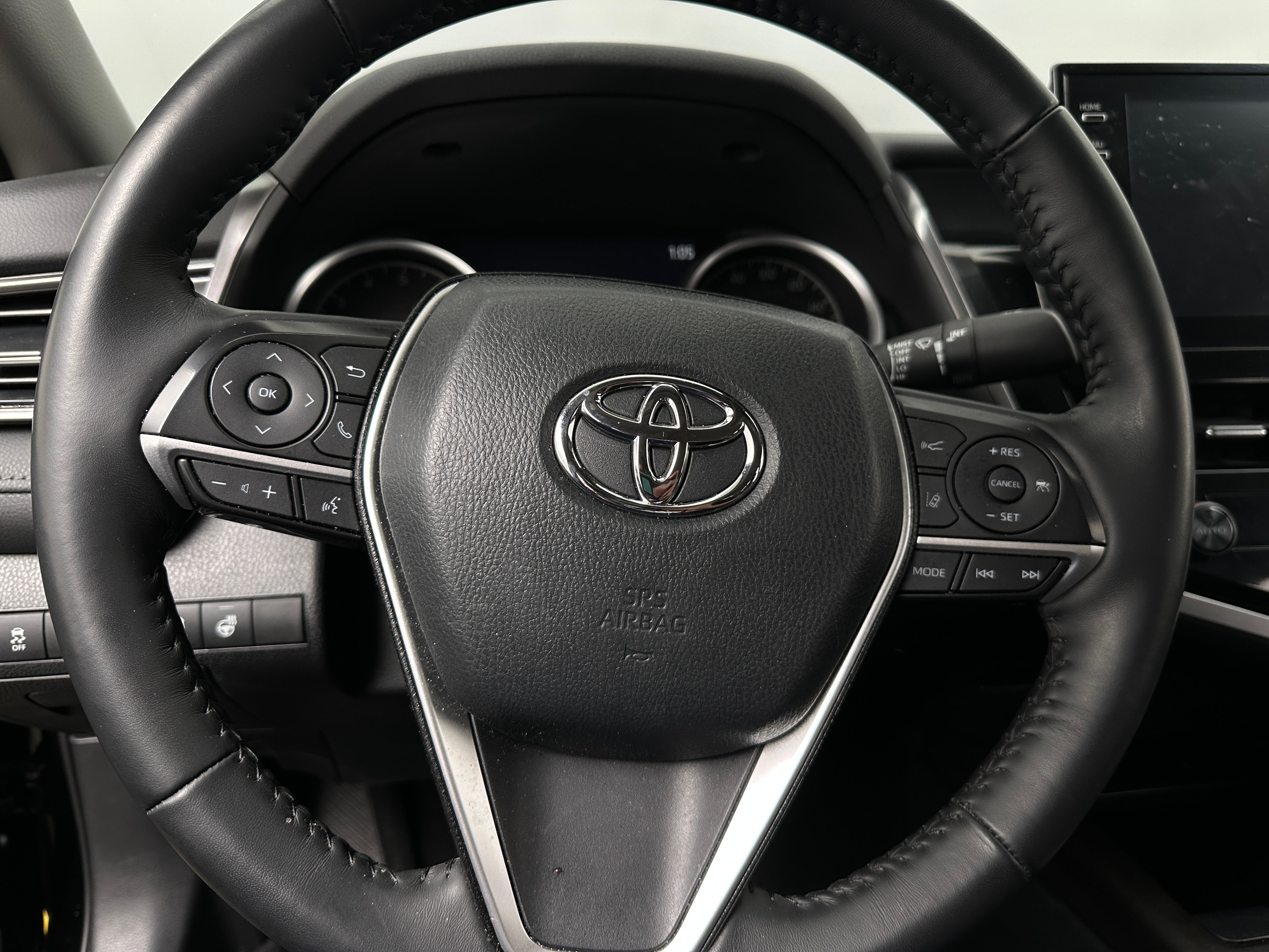 2023 Toyota Camry XLE 4