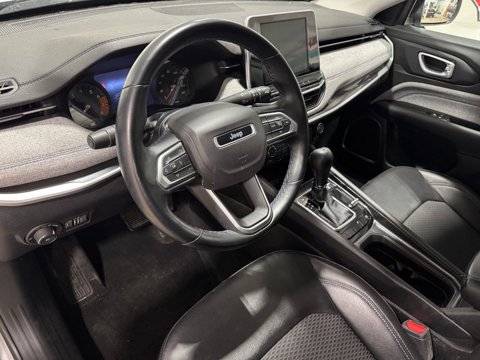 Thumbnail: 2022 Jeep Compass - 3