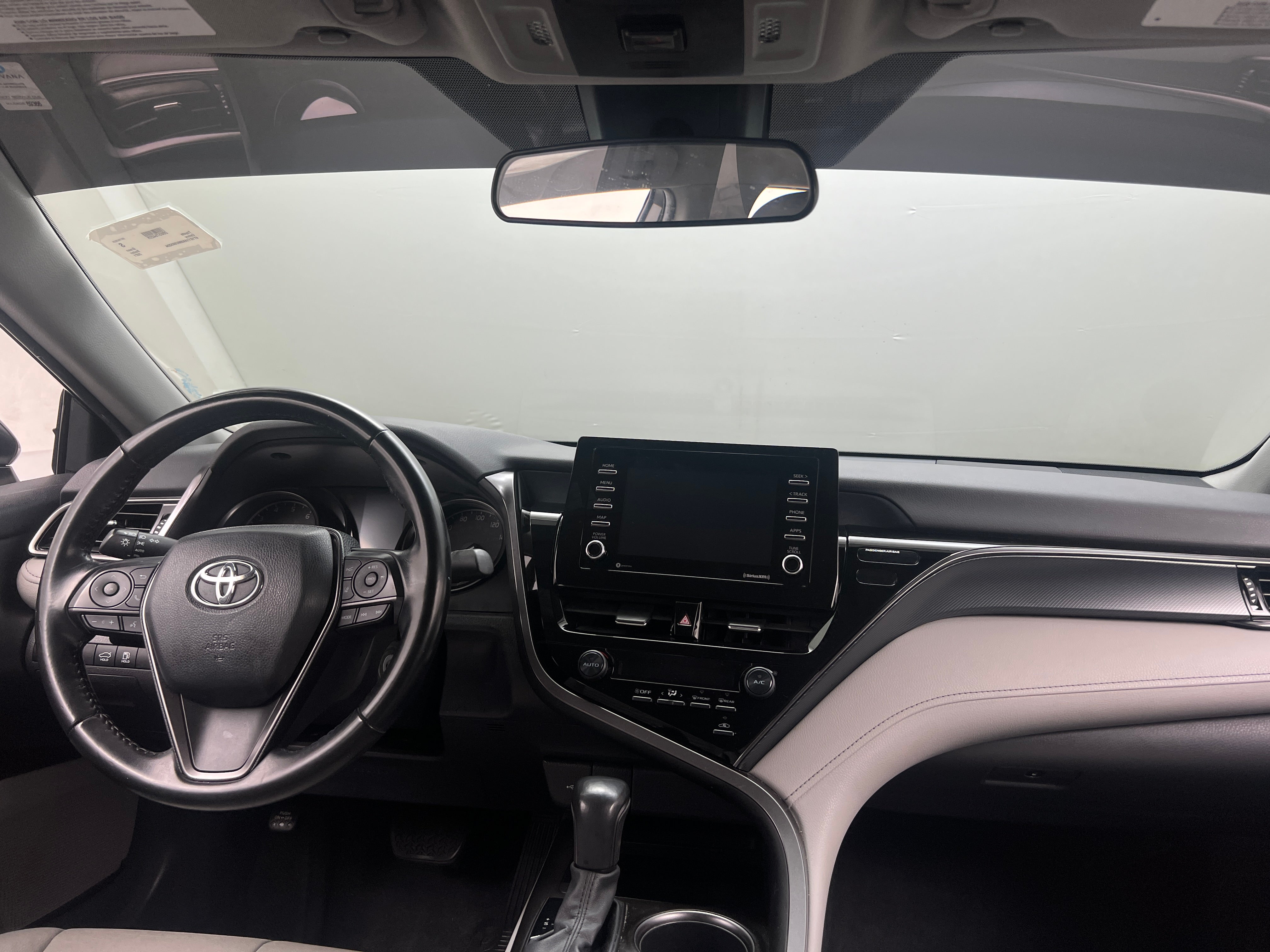 2021 Toyota Camry SE 2