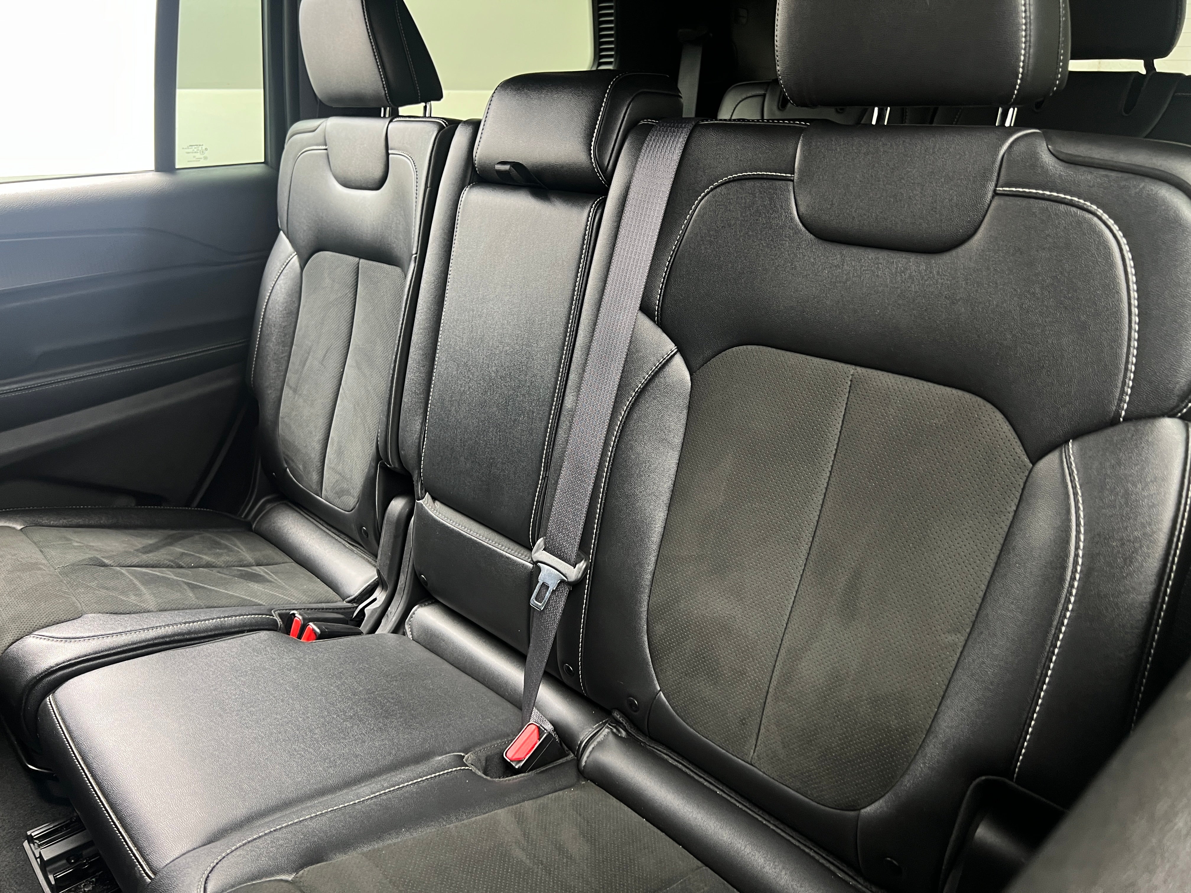 2024 Jeep Grand Cherokee L Altitude 5
