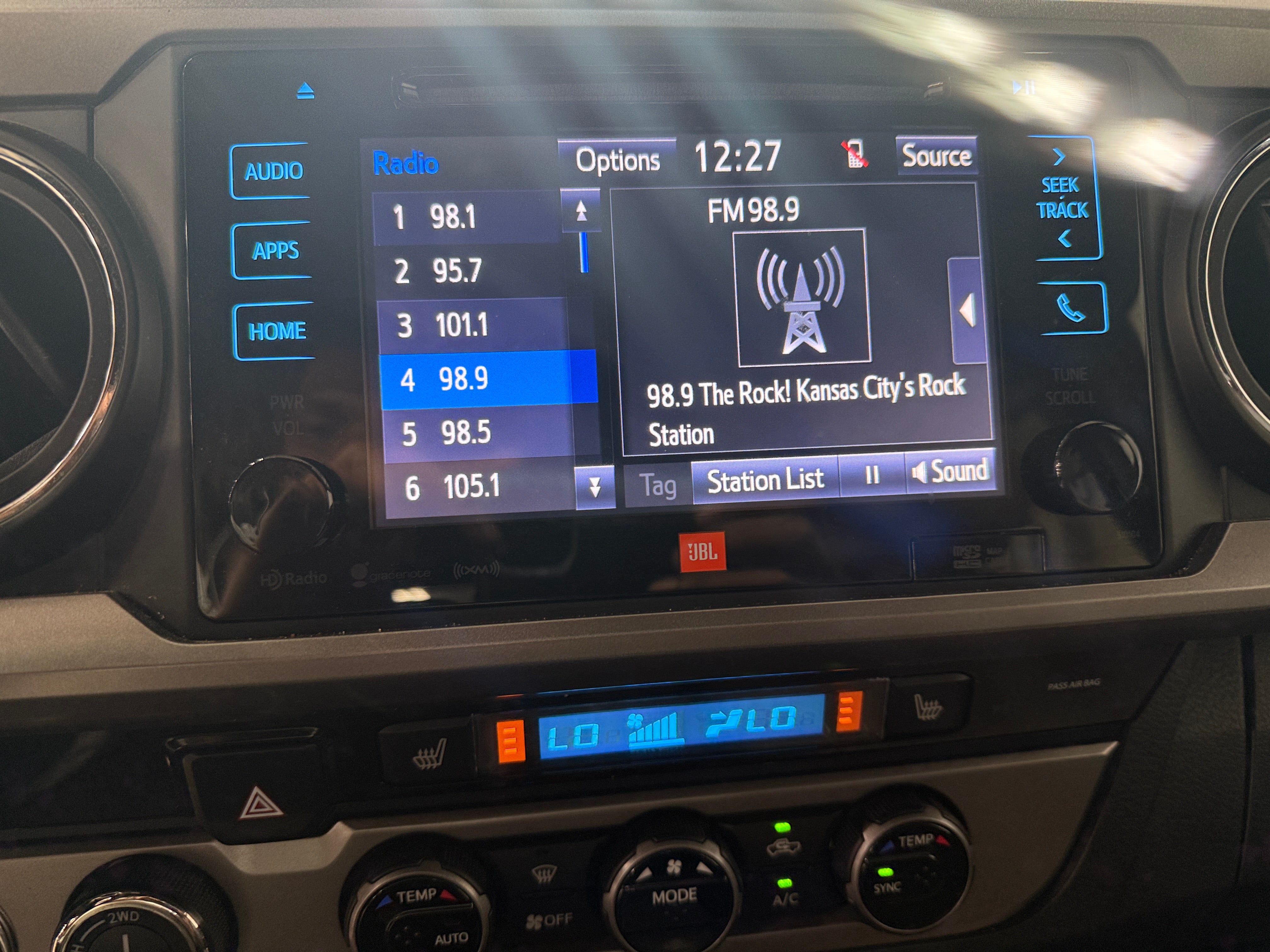 2018 Toyota Tacoma Limited 3