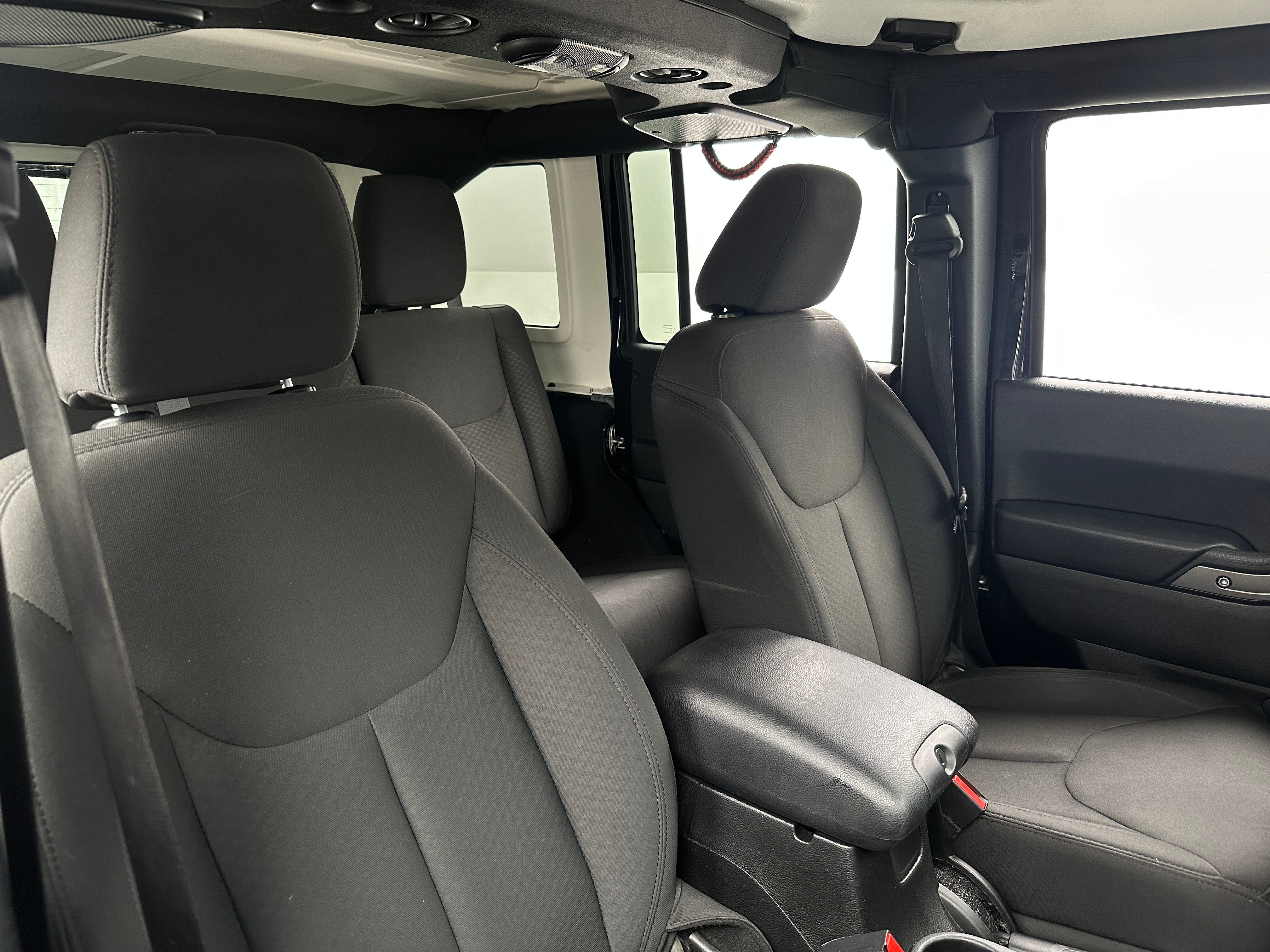 2017 Jeep Wrangler Unlimited Sport S 2