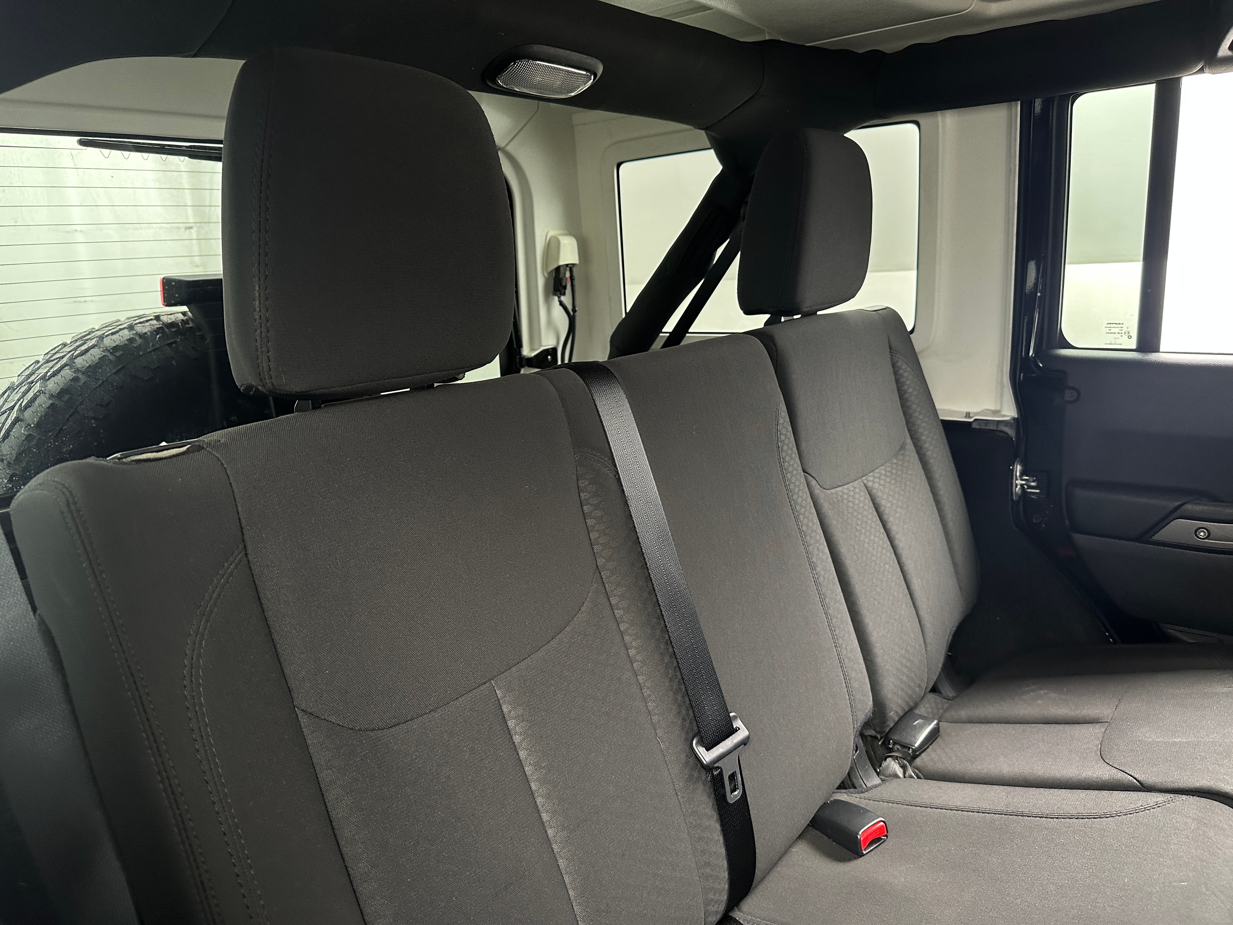 2017 Jeep Wrangler Unlimited Sport S 6