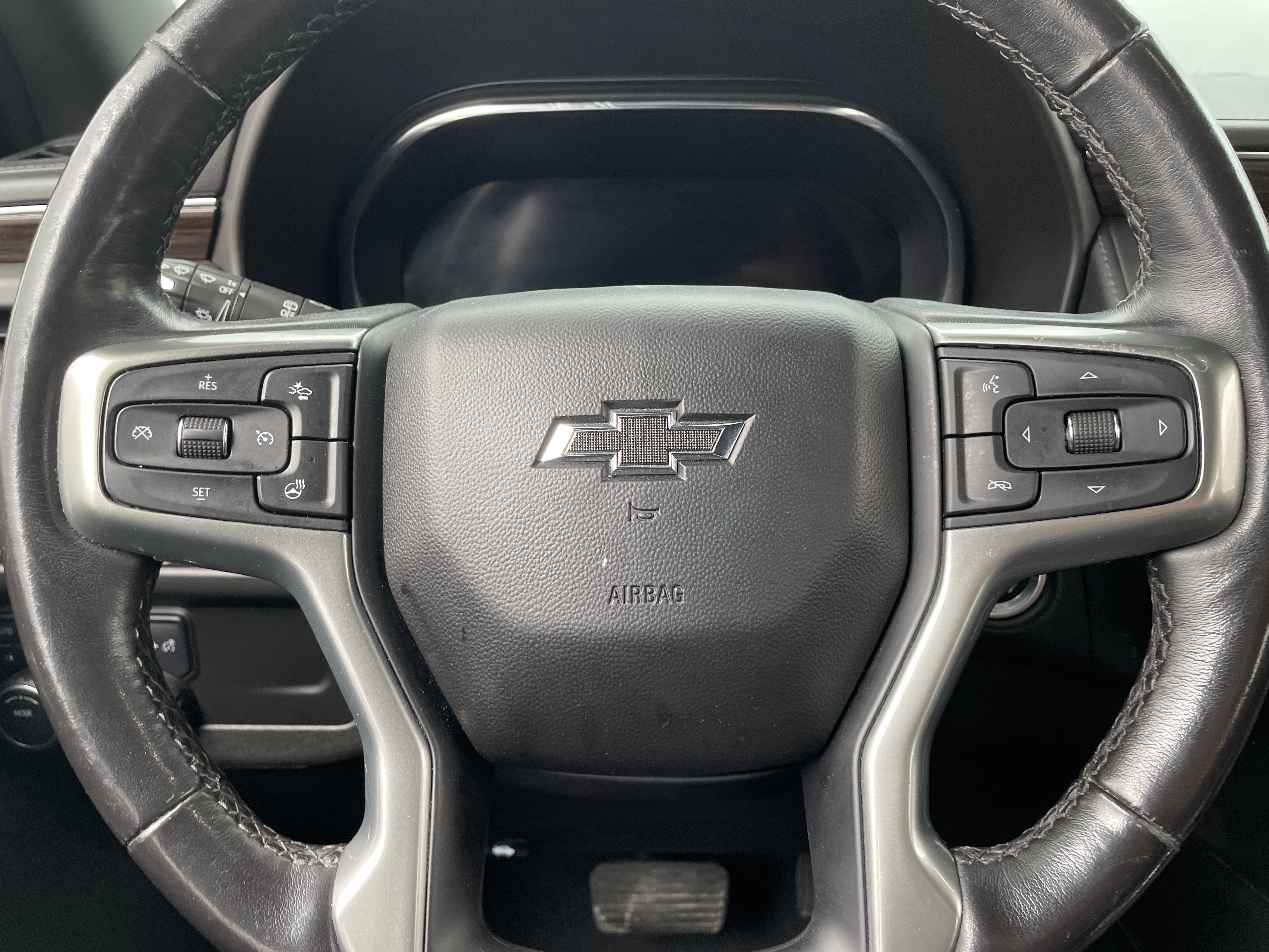 2022 Chevrolet Suburban Z71 4