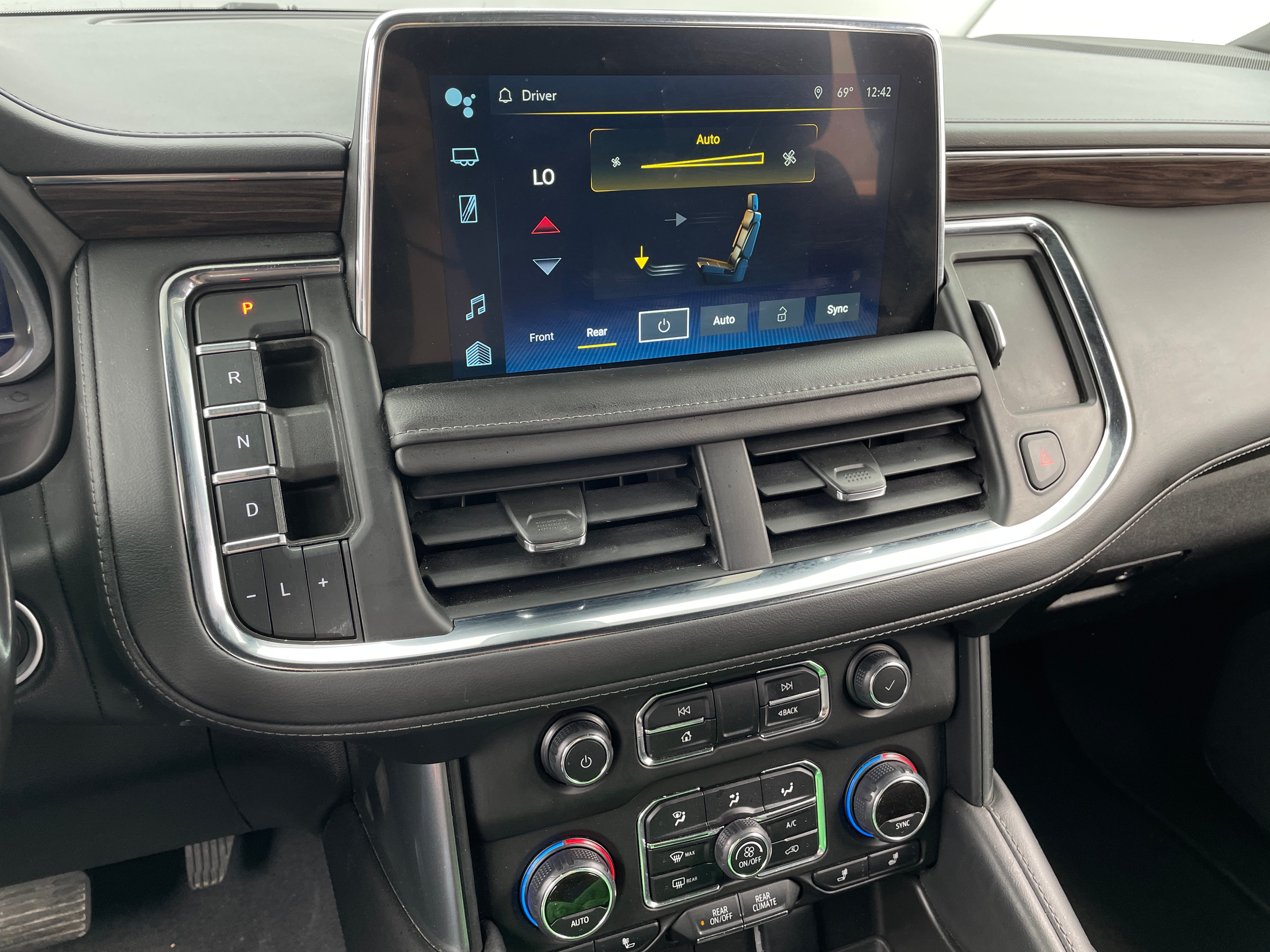 2022 Chevrolet Suburban Z71 3